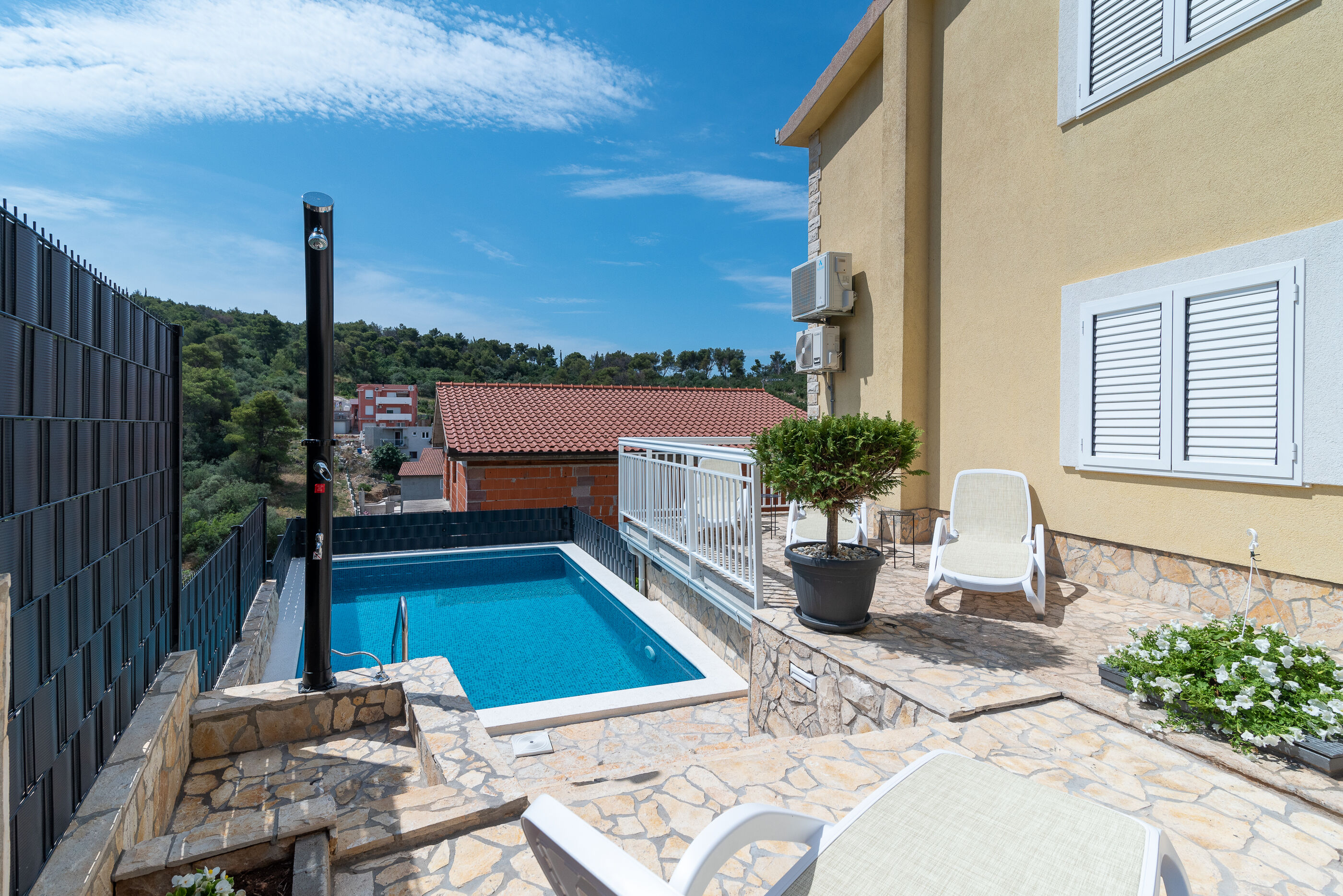 Apartments Kapetan 24961-A2