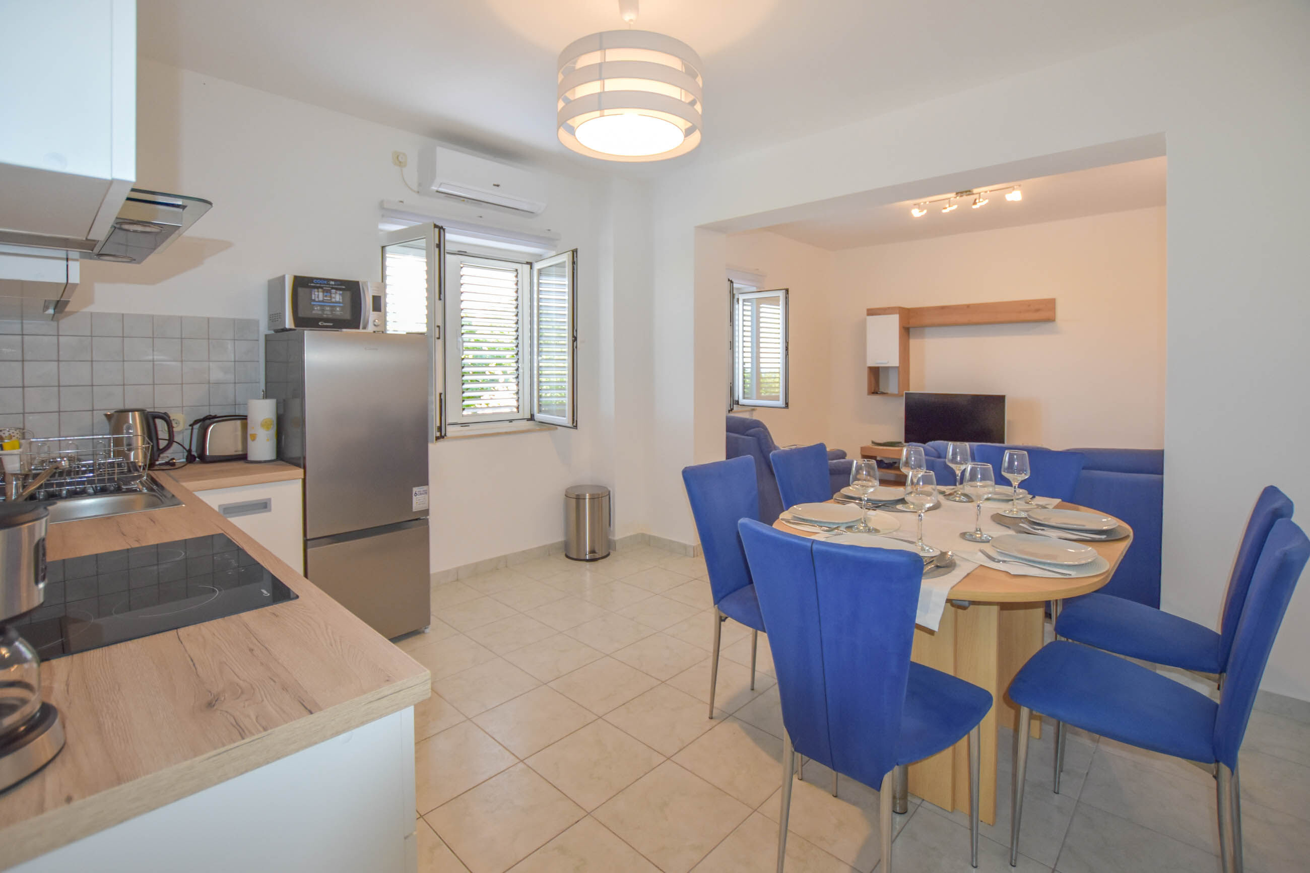 Apartment S and E 88581-A1