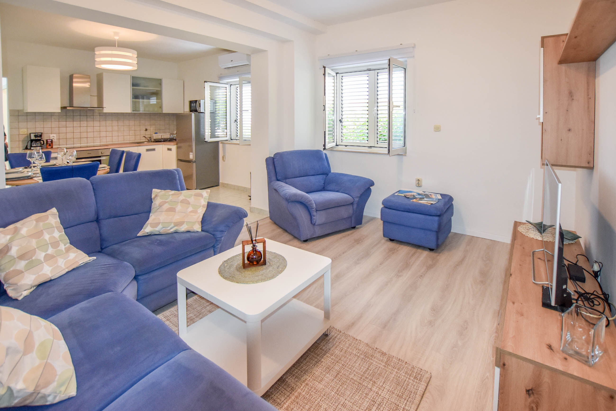 Apartment S and E 88581-A1