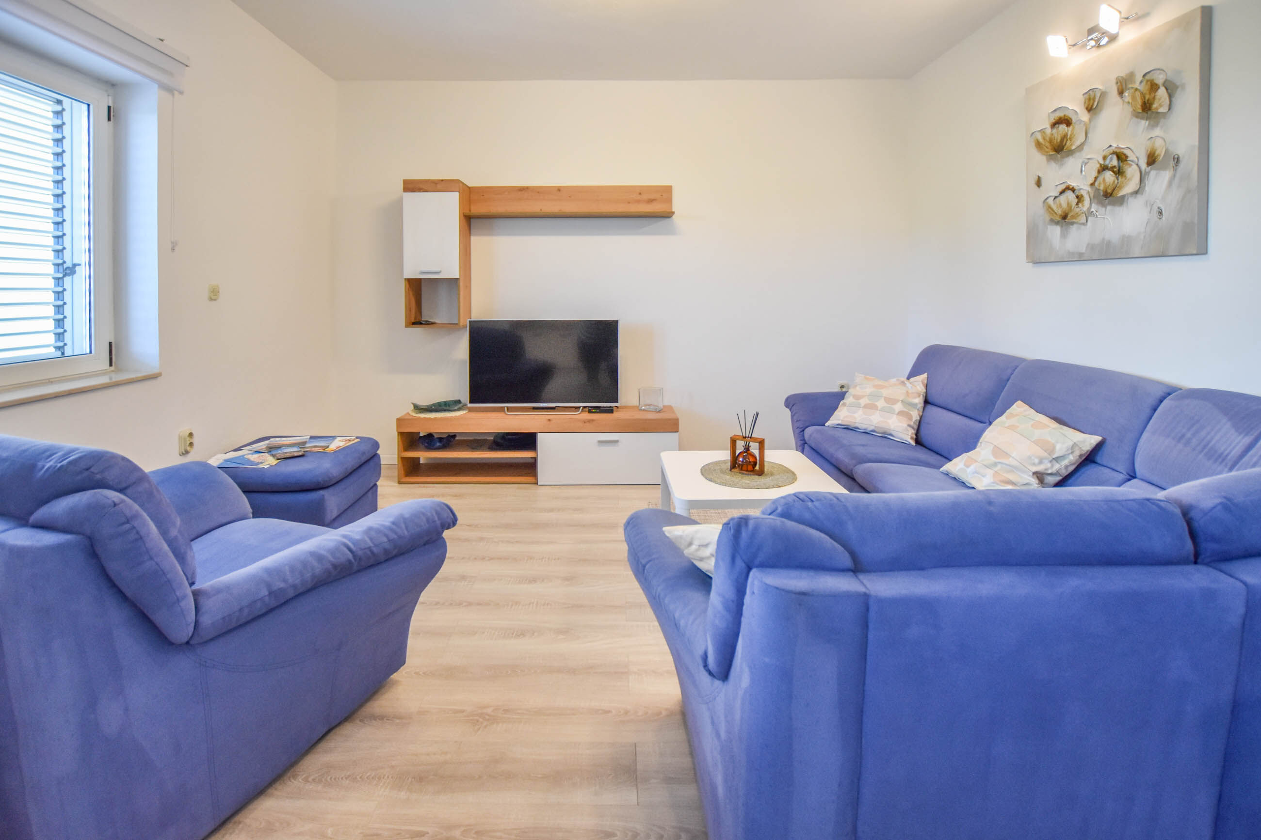 Apartment S and E 88581-A1