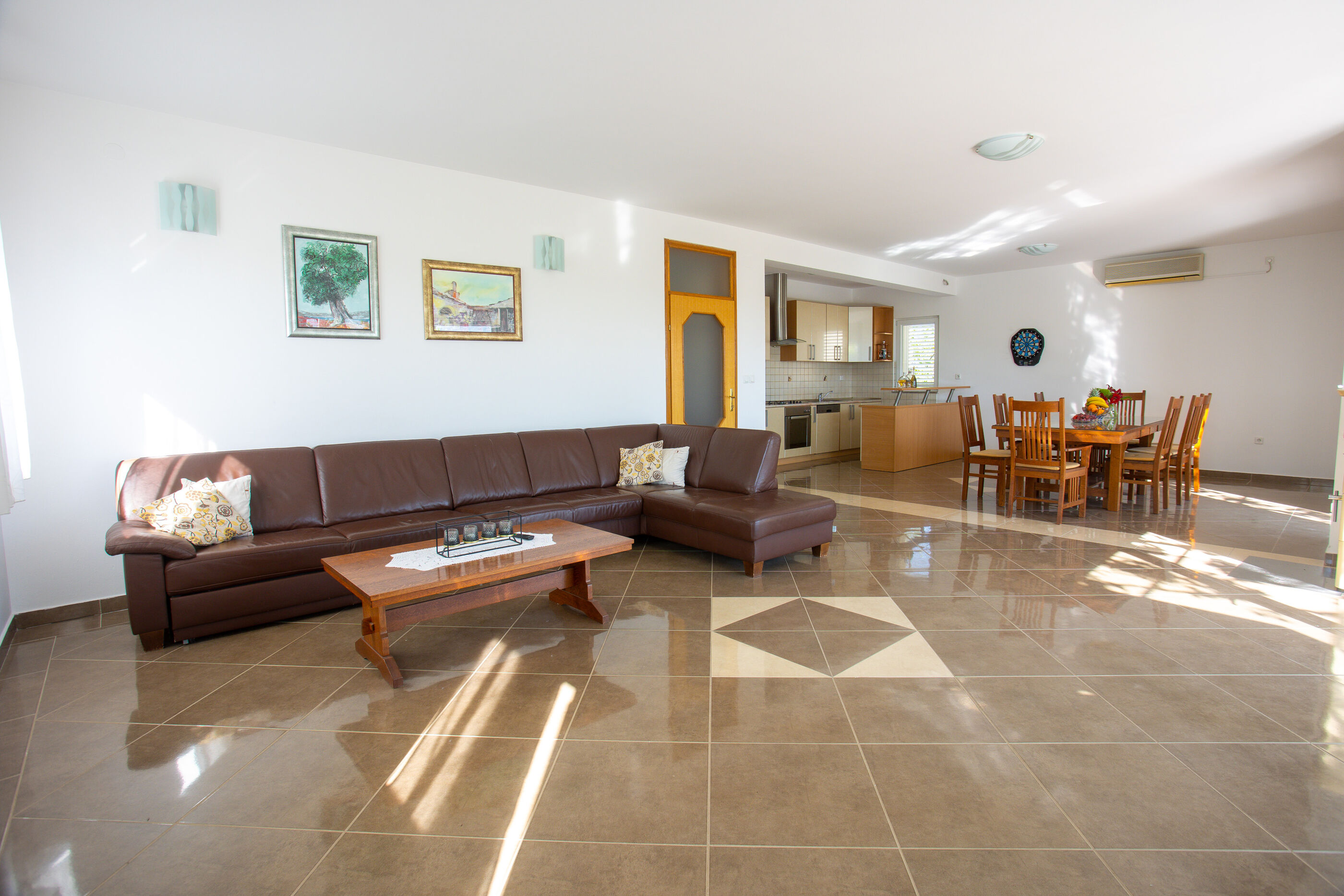 Villa Olive tree V9371-K1