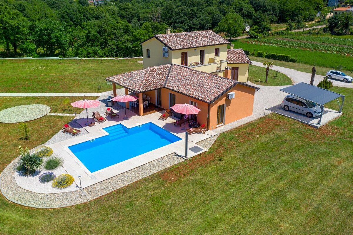Villa Frankovici 73797-K1