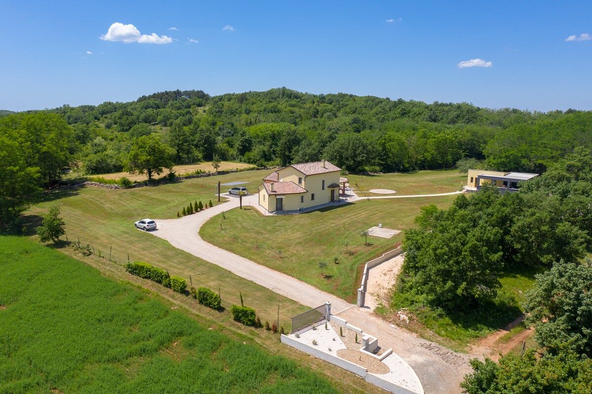 Villa Frankovici 73797-K1