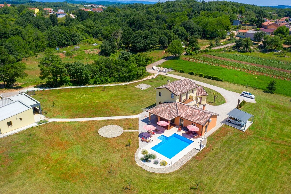 Villa Frankovici 73797-K1