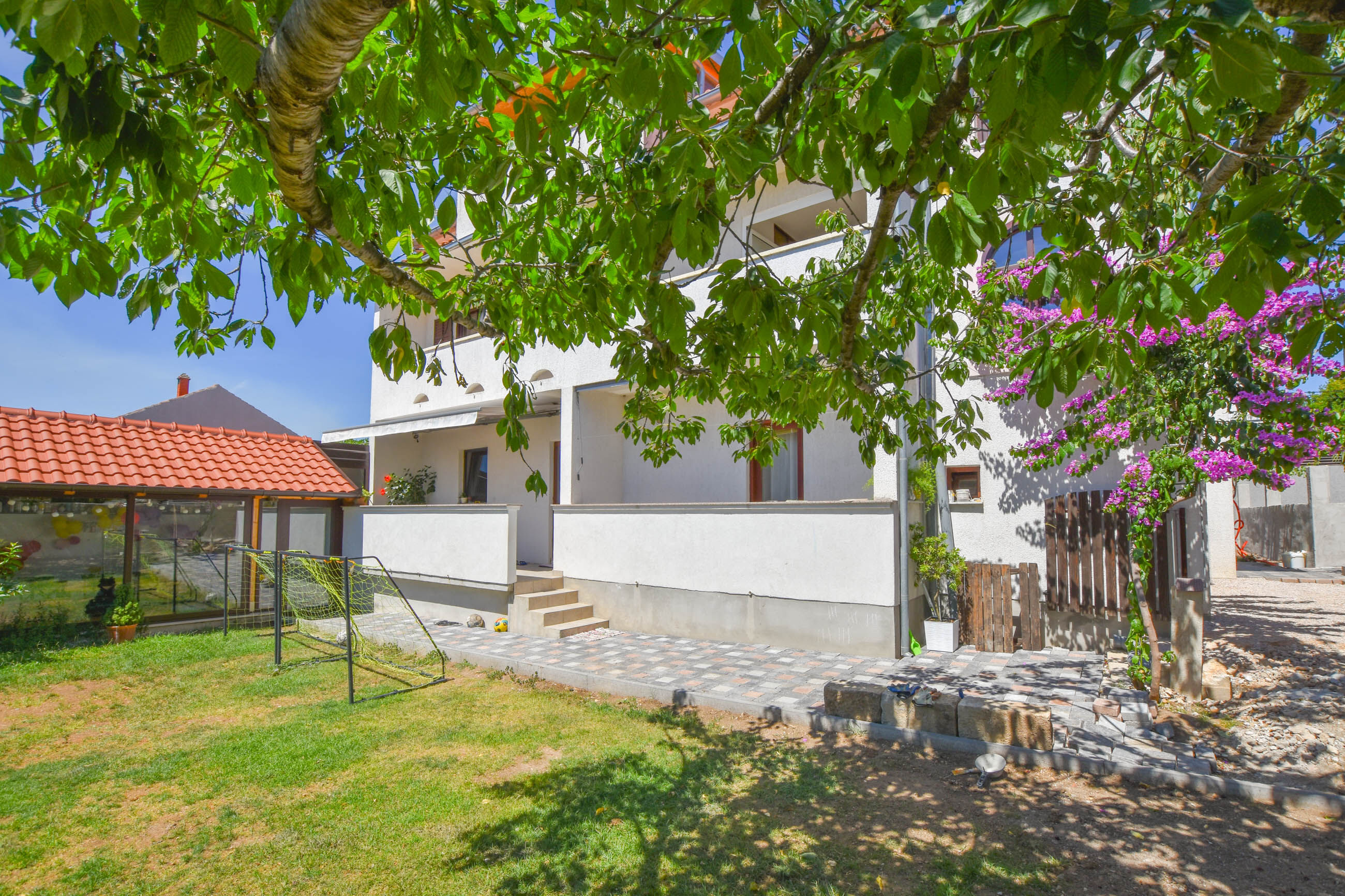 Apartment Donna 79931-A1
