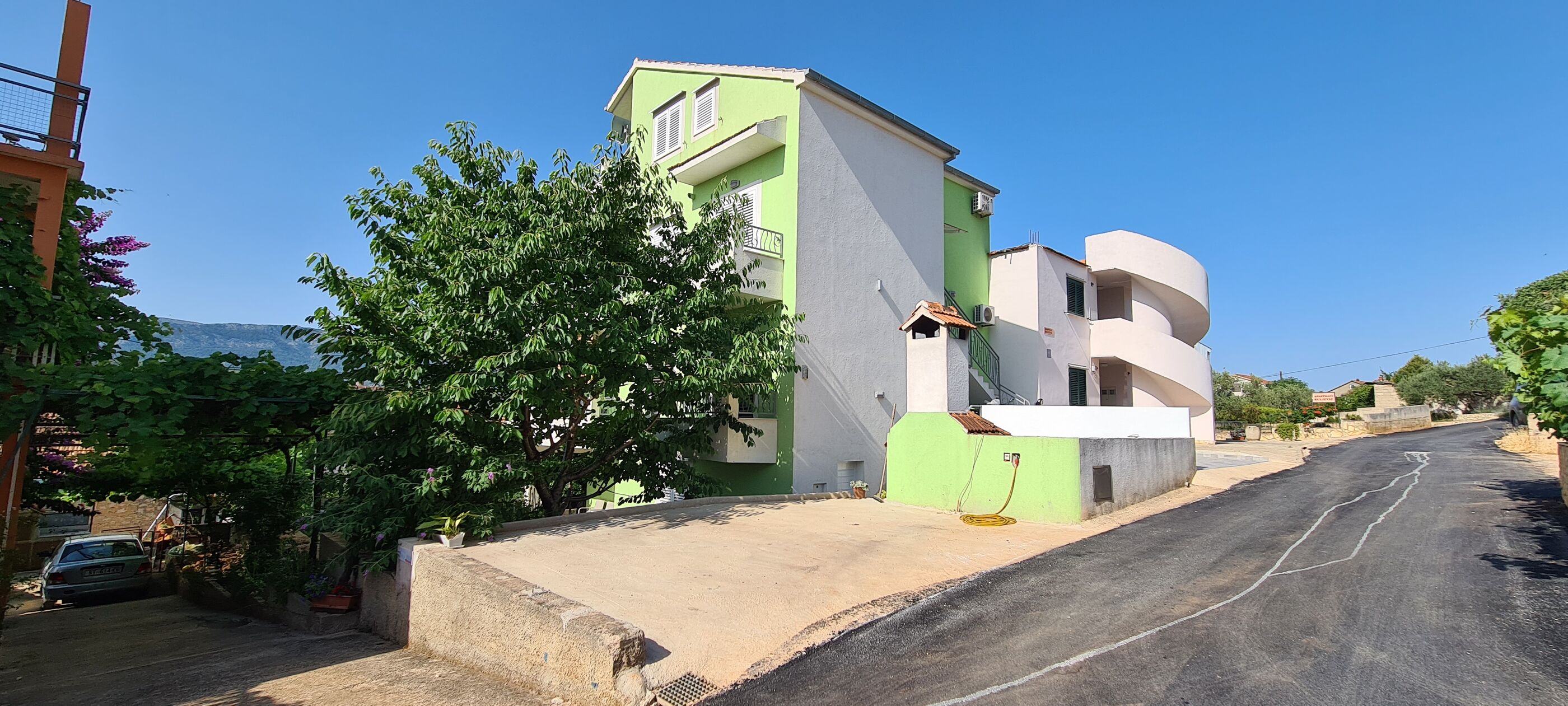 Apartment On the top 27161-A1