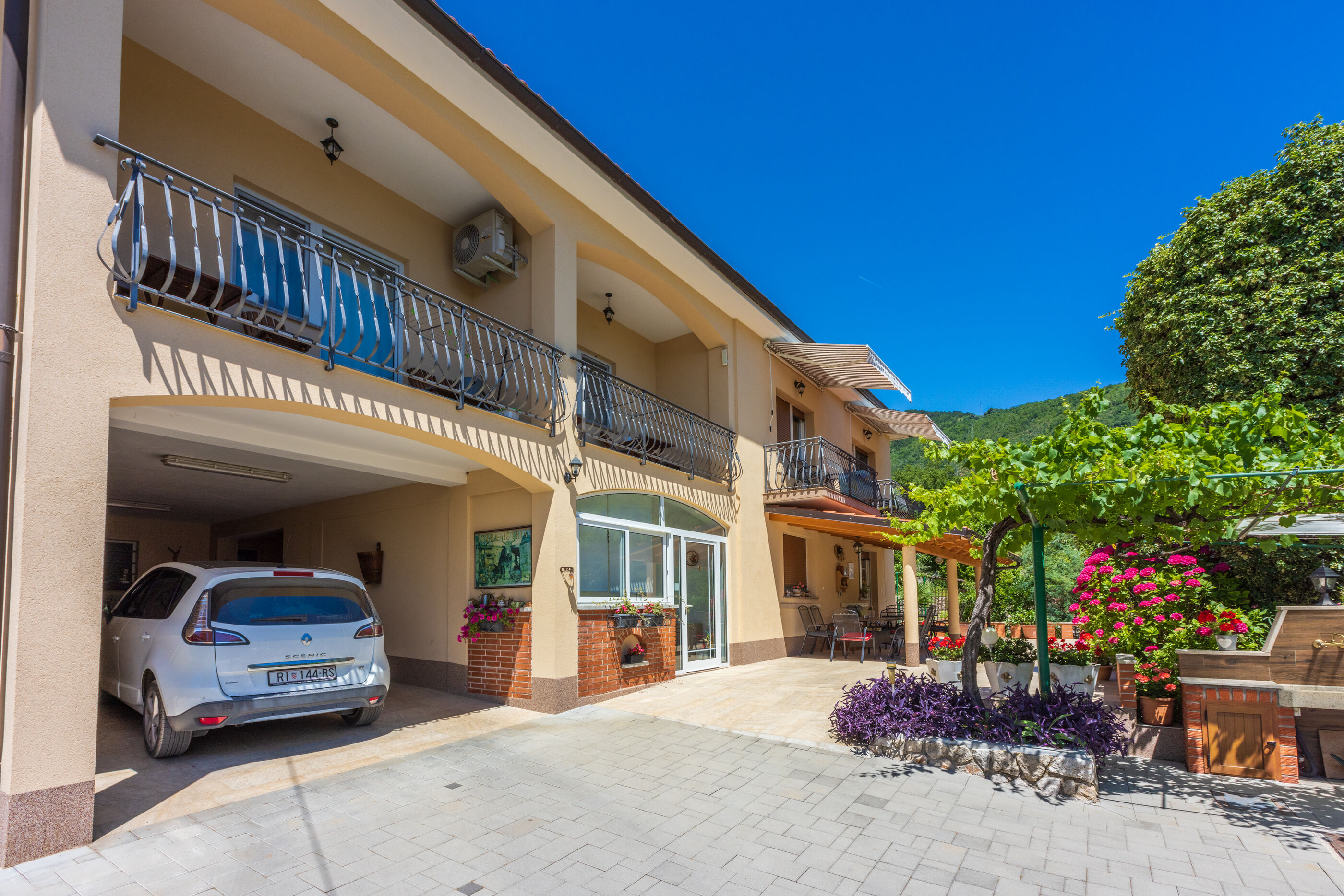 Photo of Apartments Branka