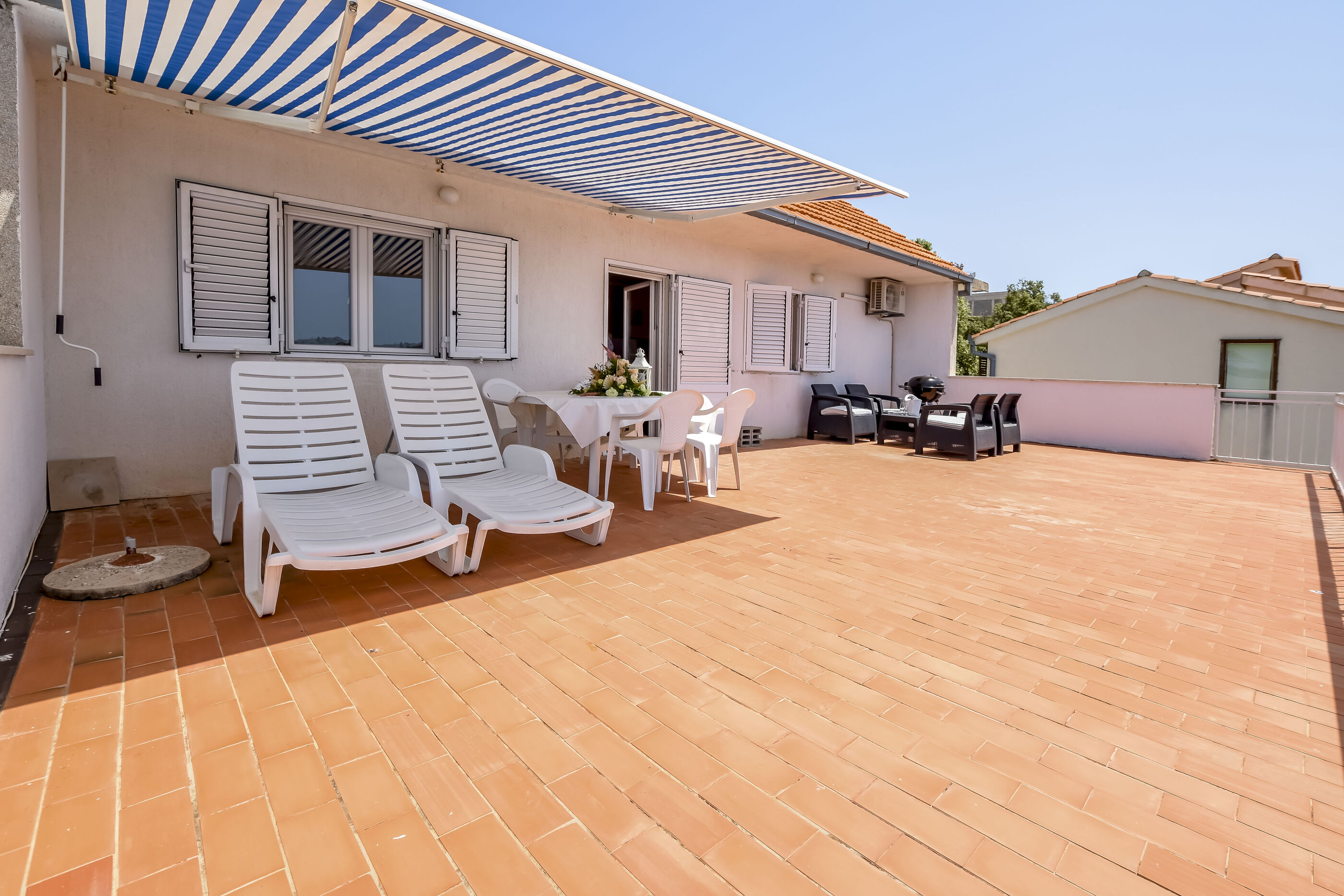 Apartments Apartmani Bebe 22231-A1
