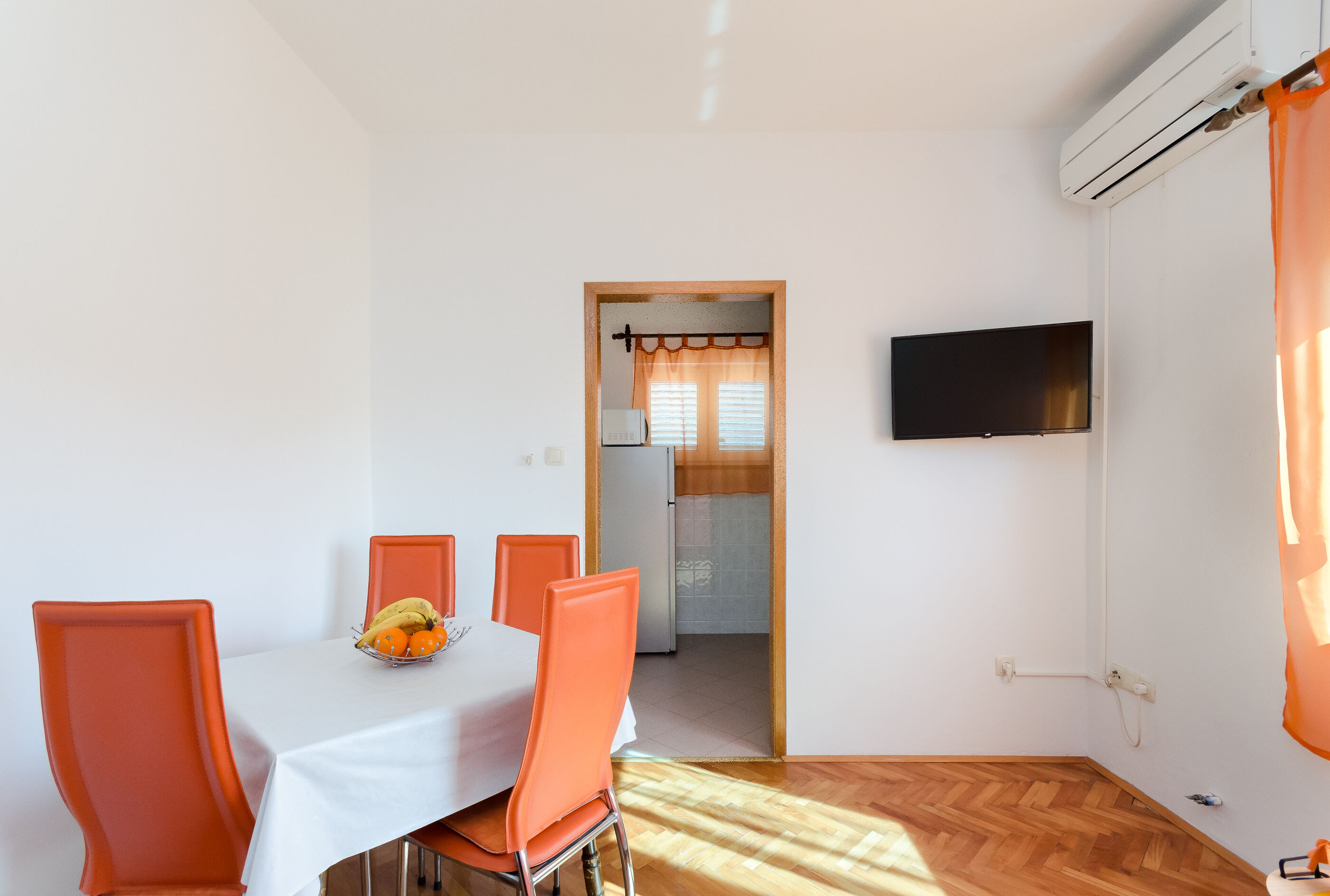 Apartments Mirjana B 86912-A4