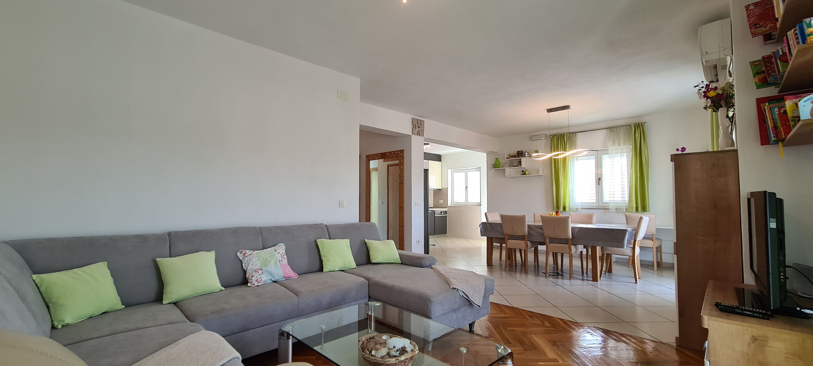 Apartment On the top 27161-A1
