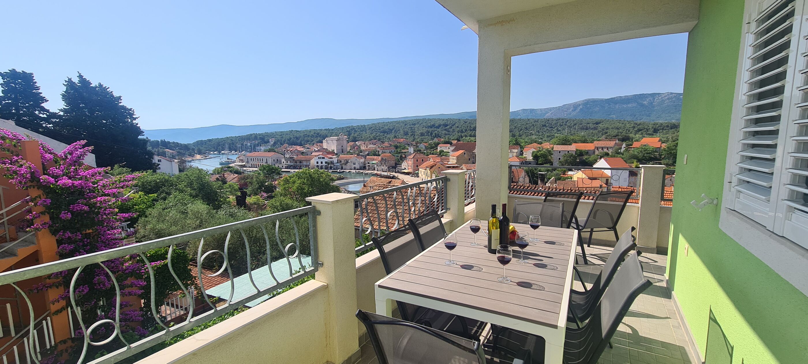 Apartment On the top 27161-A1