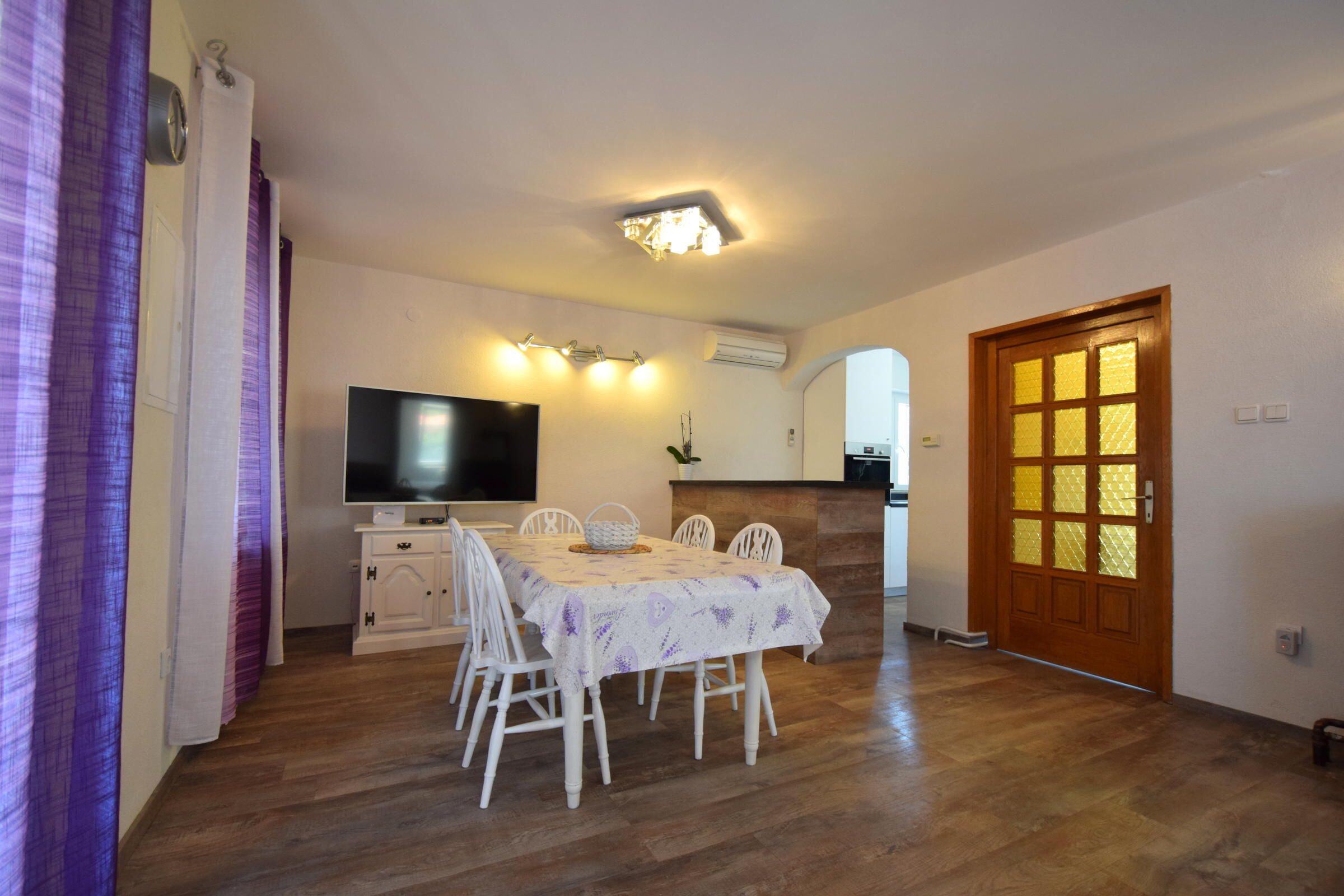 House Nikola 62037-A1