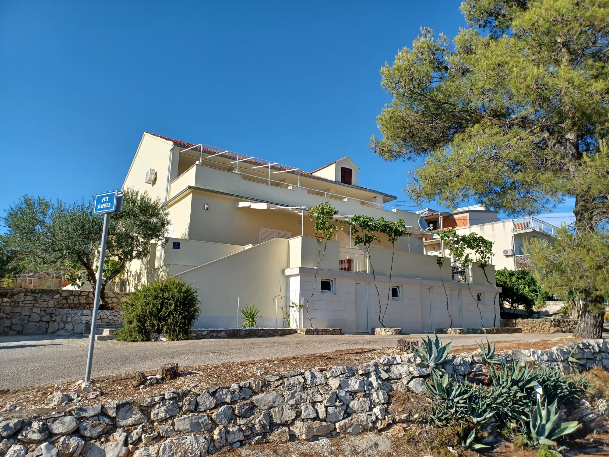 Apartments Maja 88971-A1