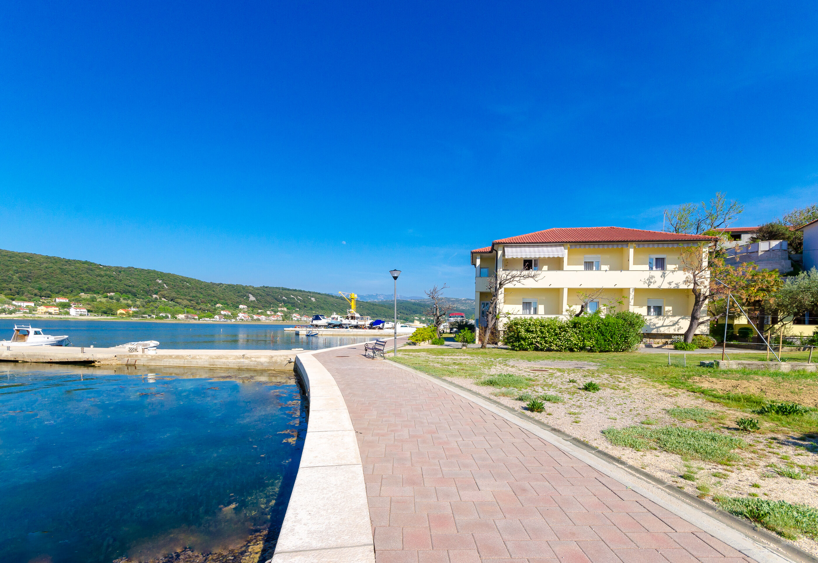 Apartments Darko by the sea 68091-A2