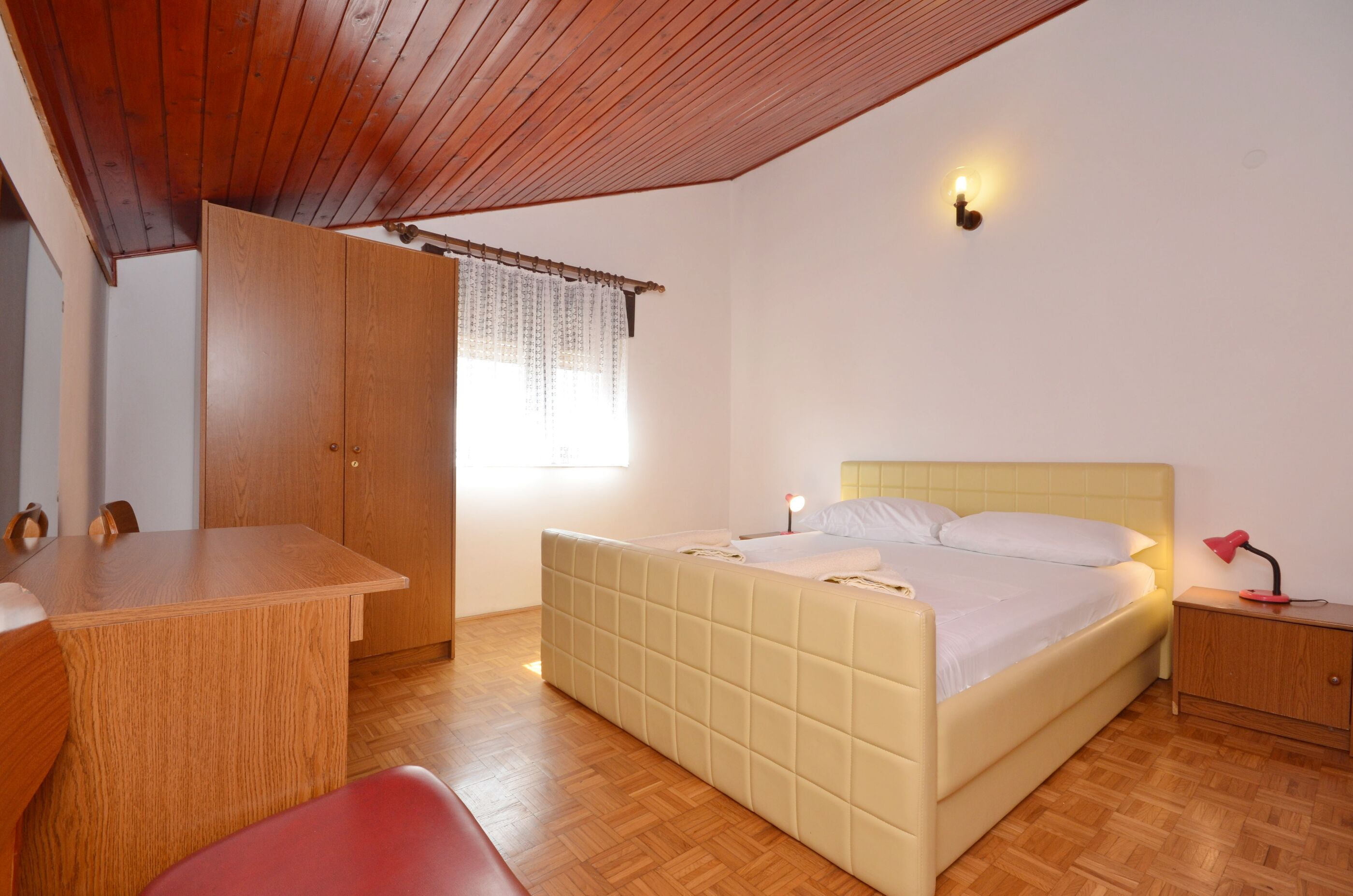 Apartment and Rooms Mrkovic 88981-A8