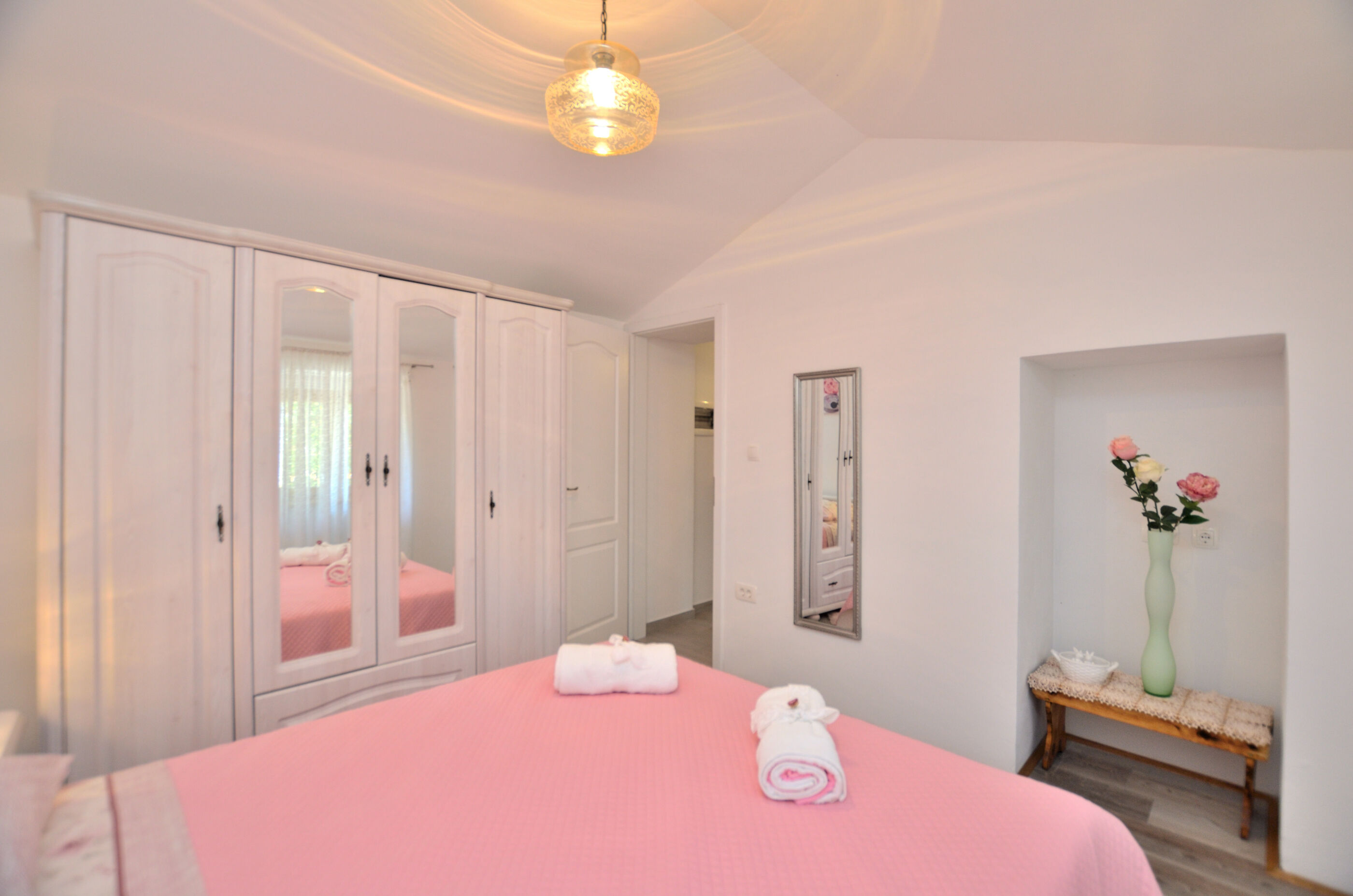 House Carlo 89031-A1