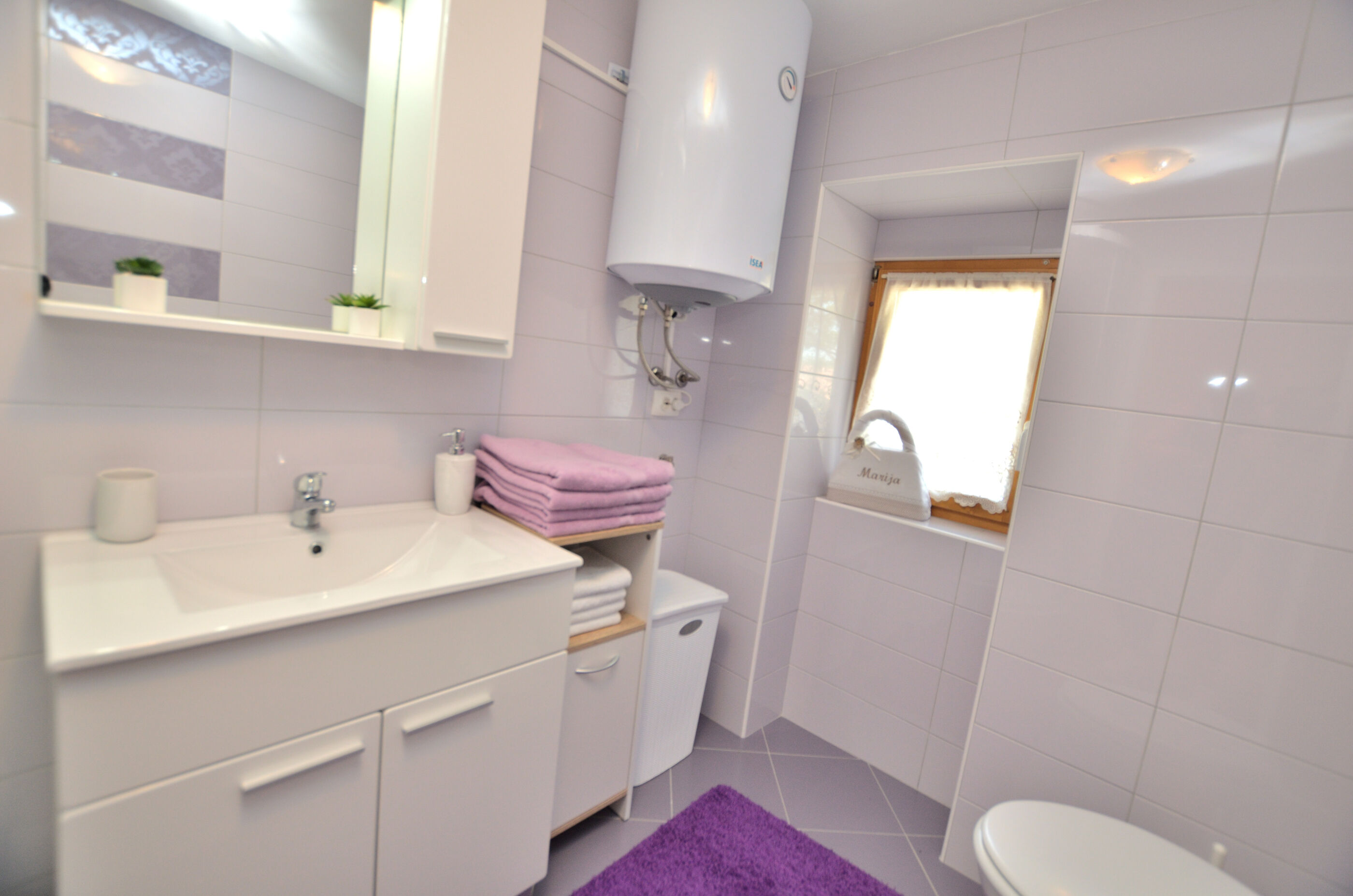 House Carlo 89031-A1