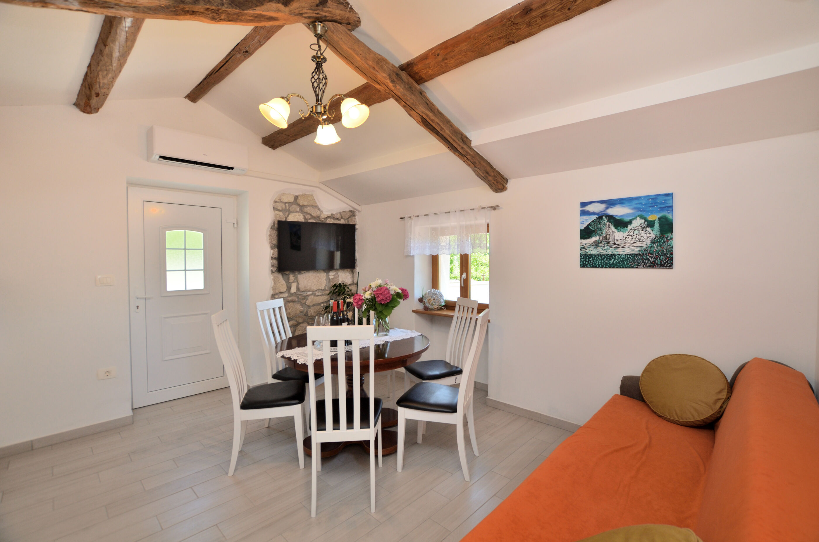 House Carlo 89031-A1