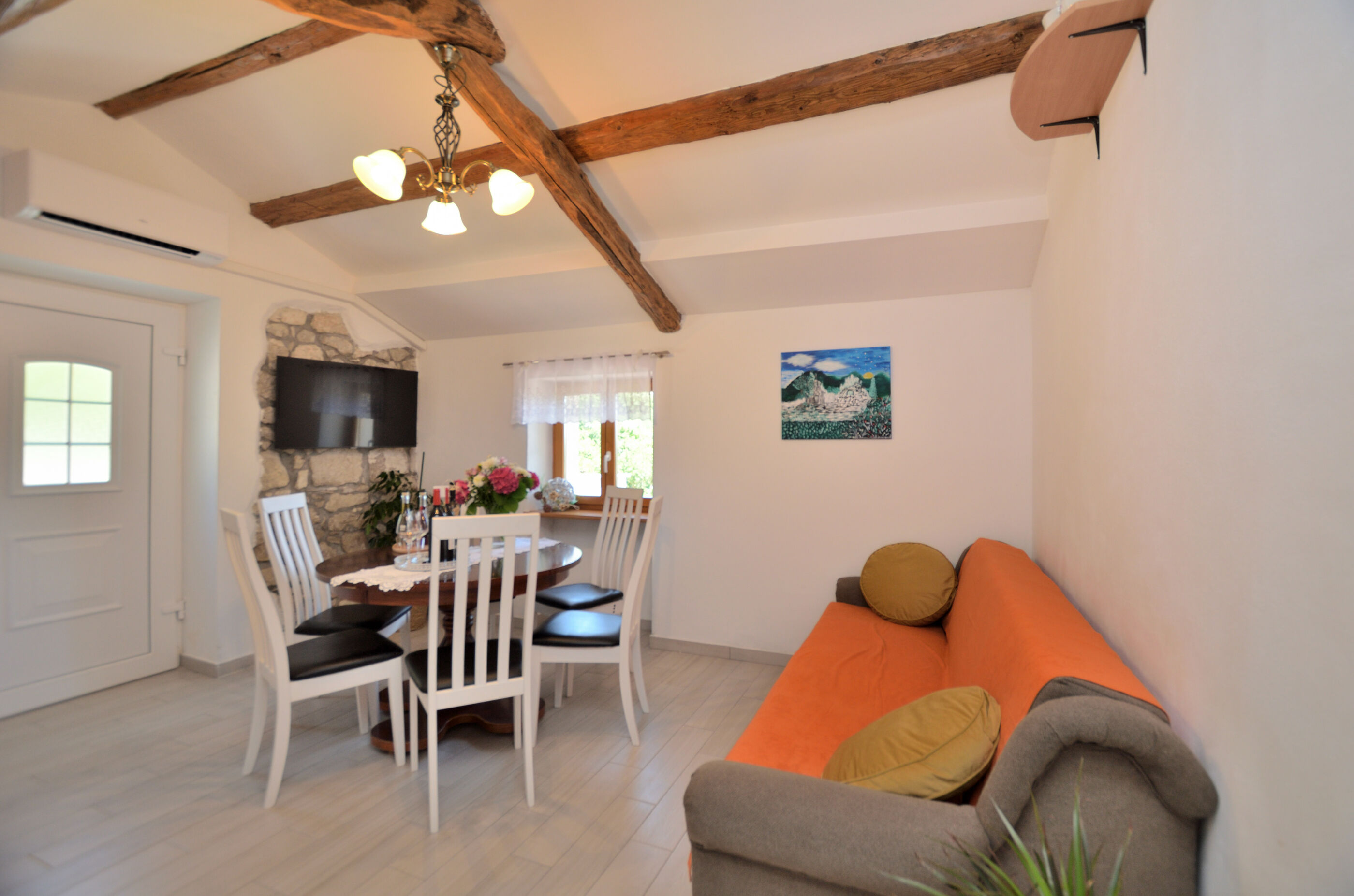 House Carlo 89031-A1