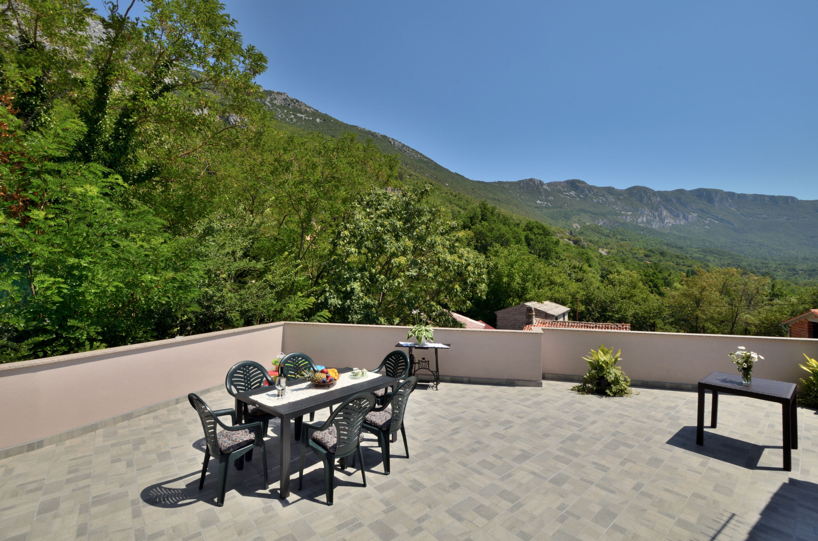 Photo of House Carlo