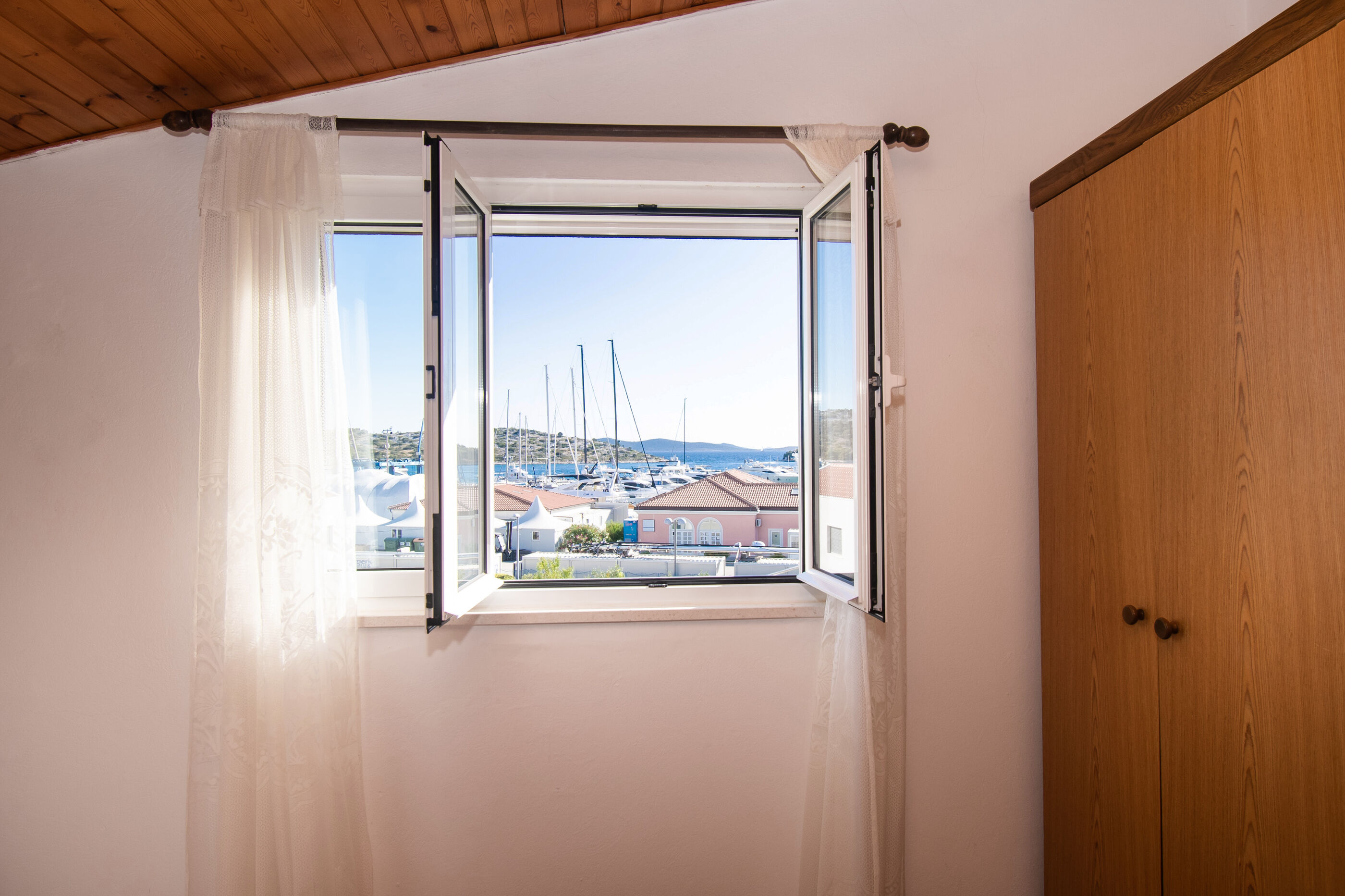 Apartments Nena 85101-A2