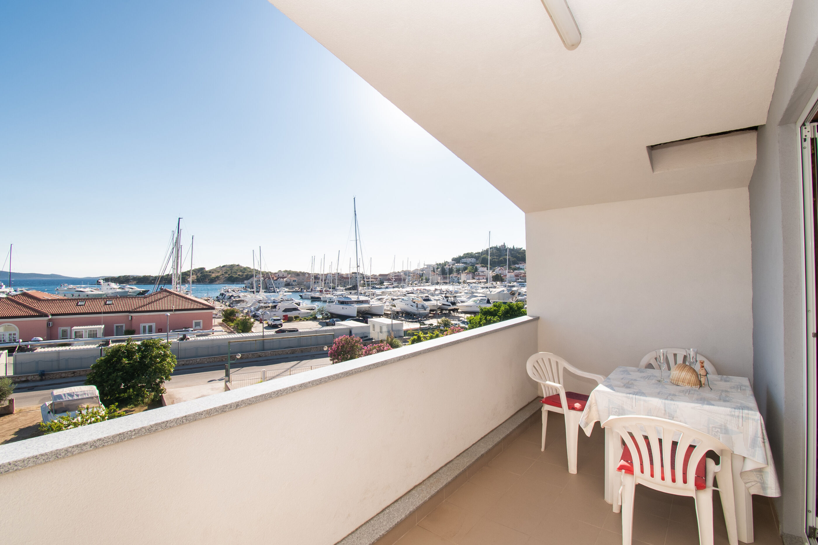 Apartments Nena 85101-A2