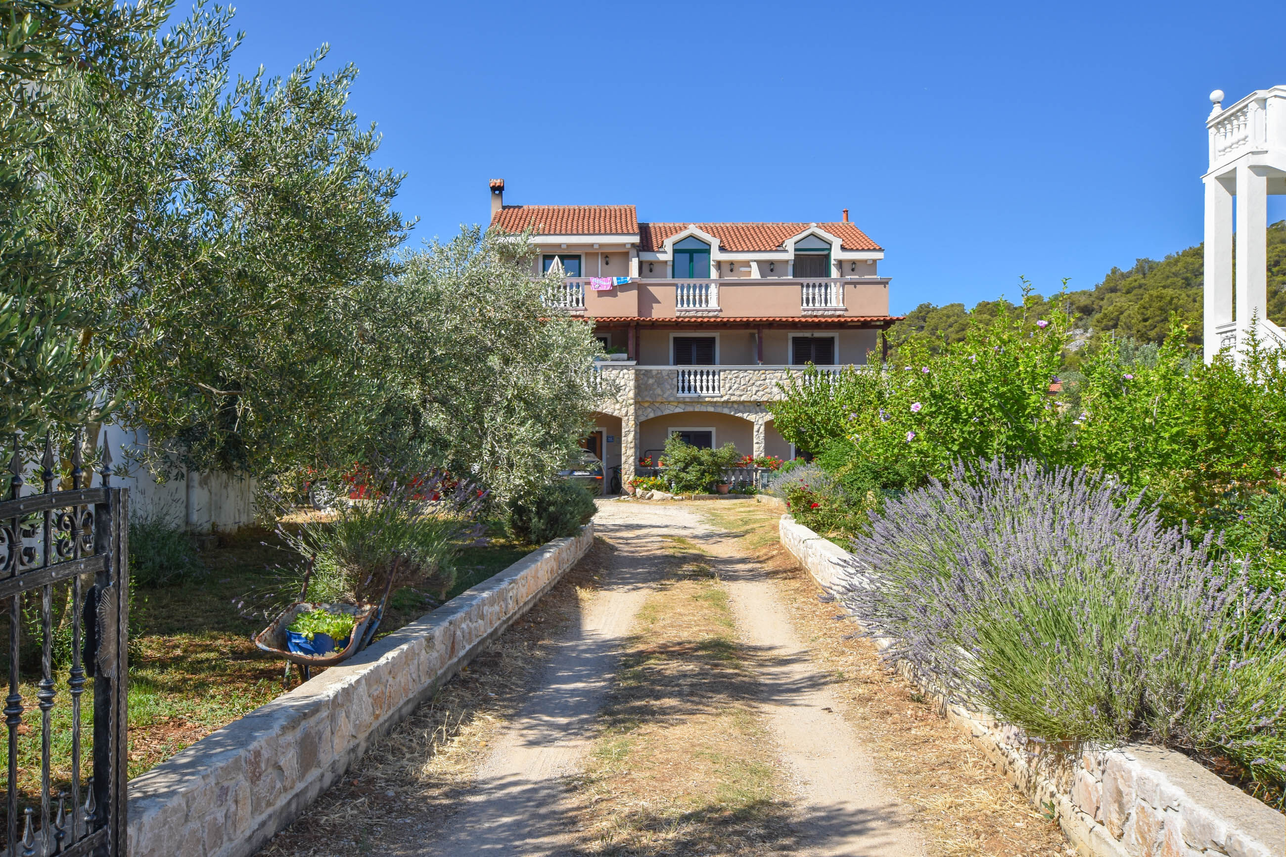 Apartments Studenac 83571-A1