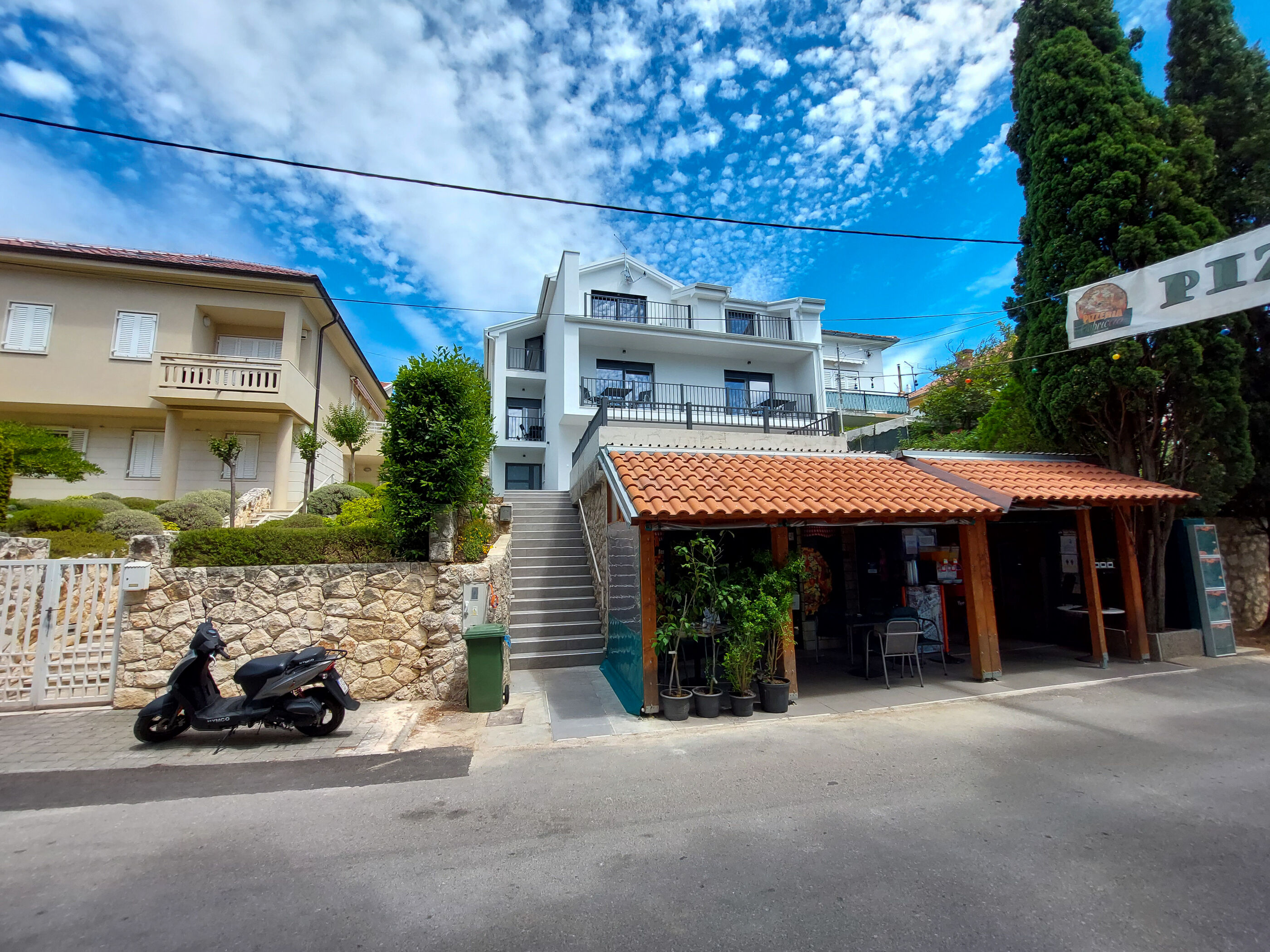 Apartment and Rooms Anne 84949-S1