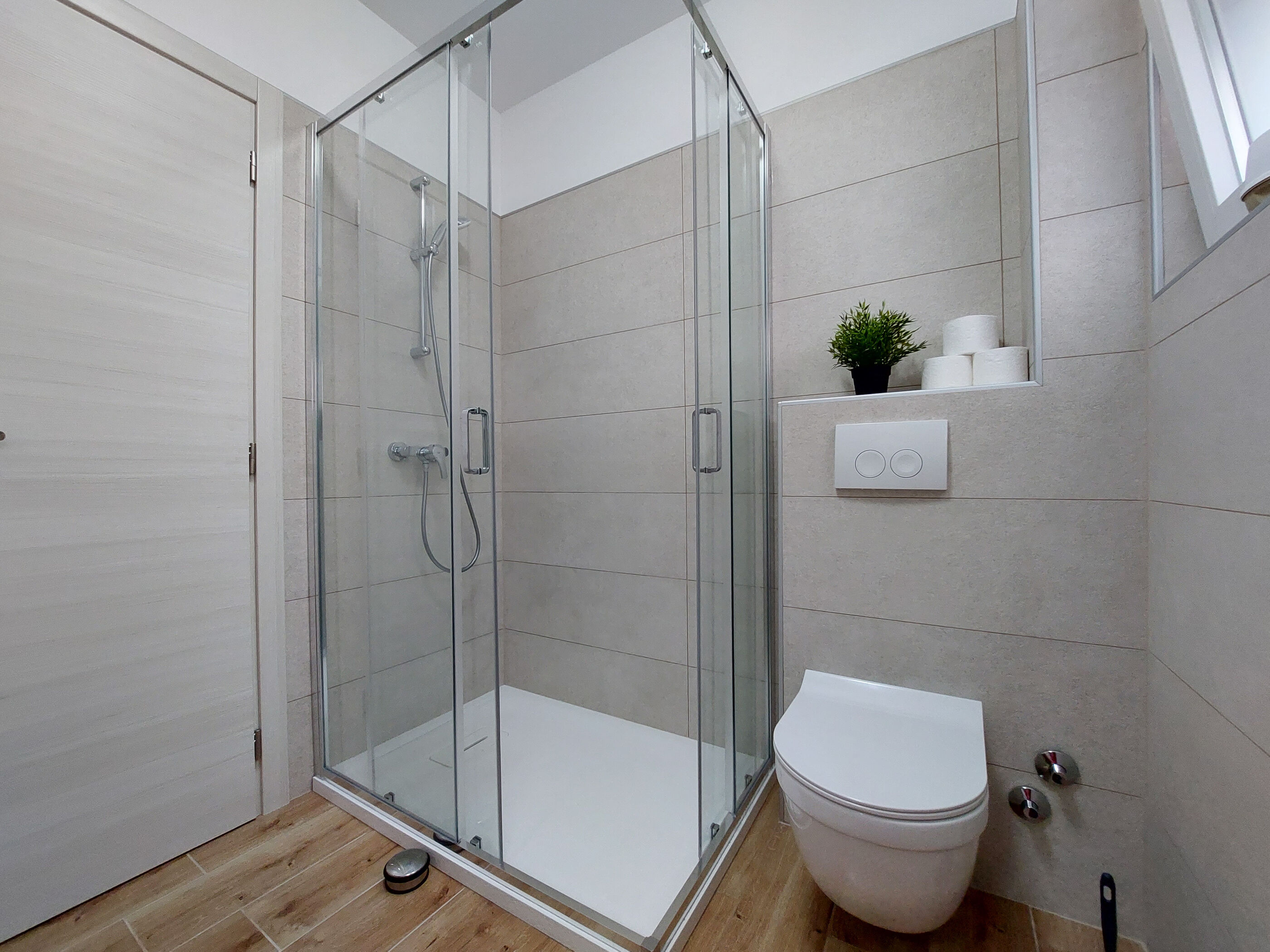 Apartment and Rooms Anne 84949-A1