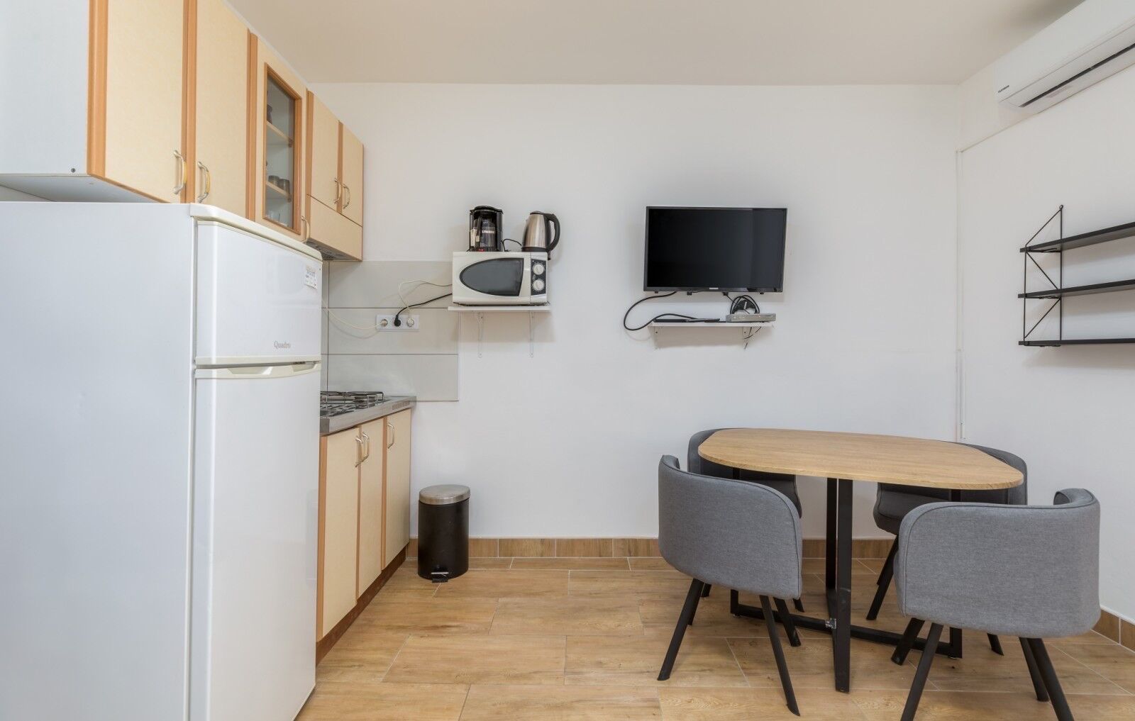 Apartments Manda 74611-A5