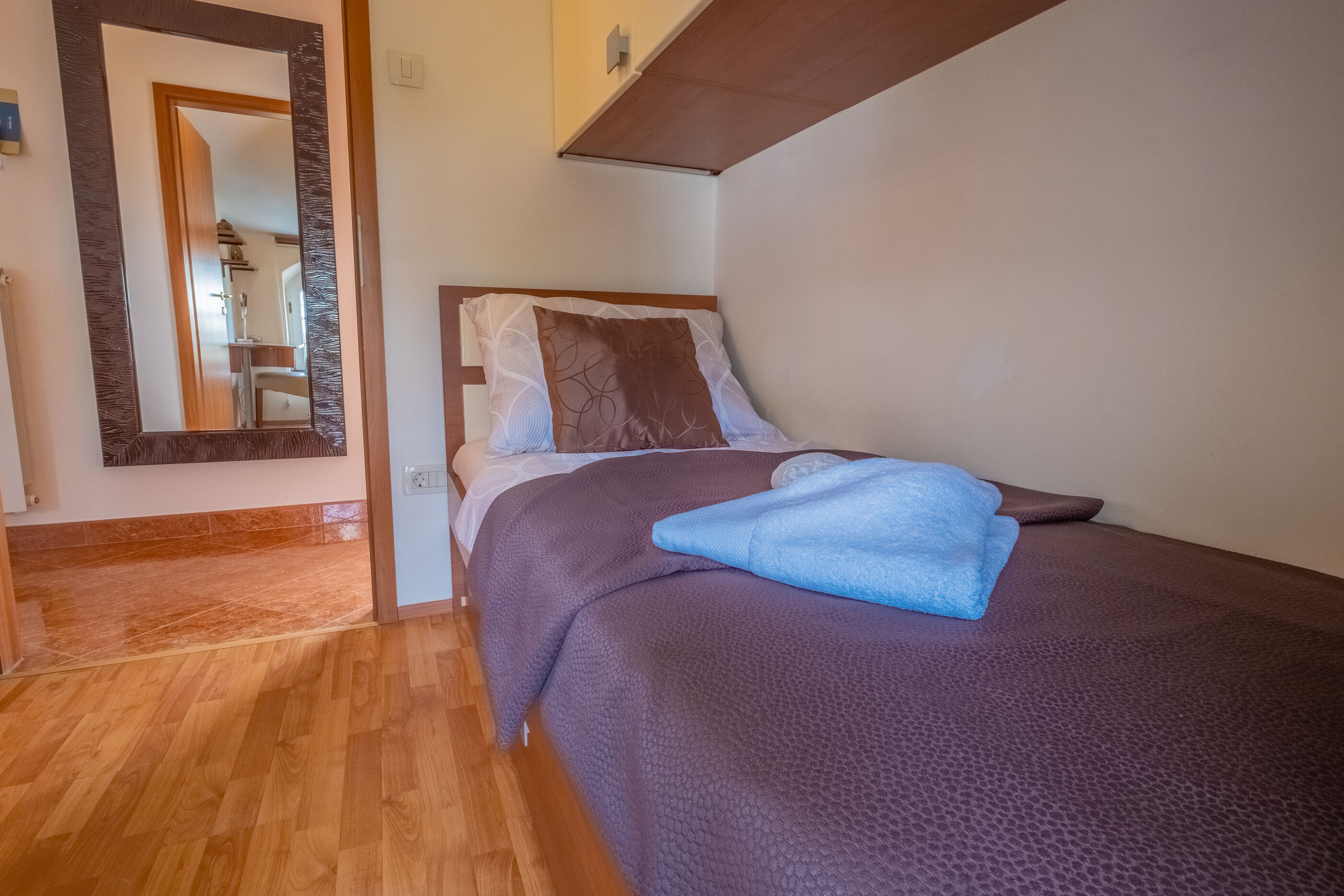 Apartments Lady 2 89311-A3