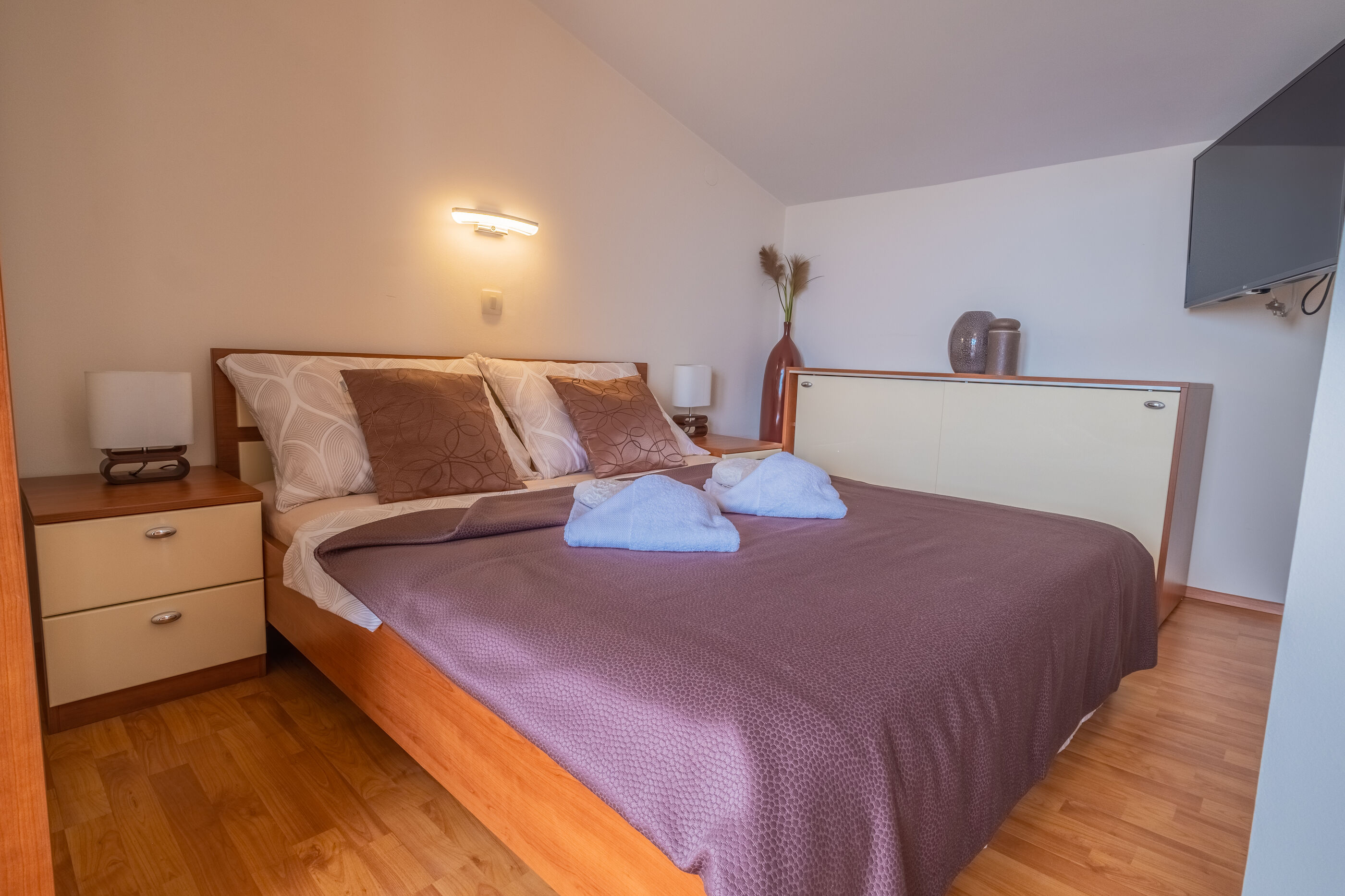 Apartments Lady 2 89311-A3