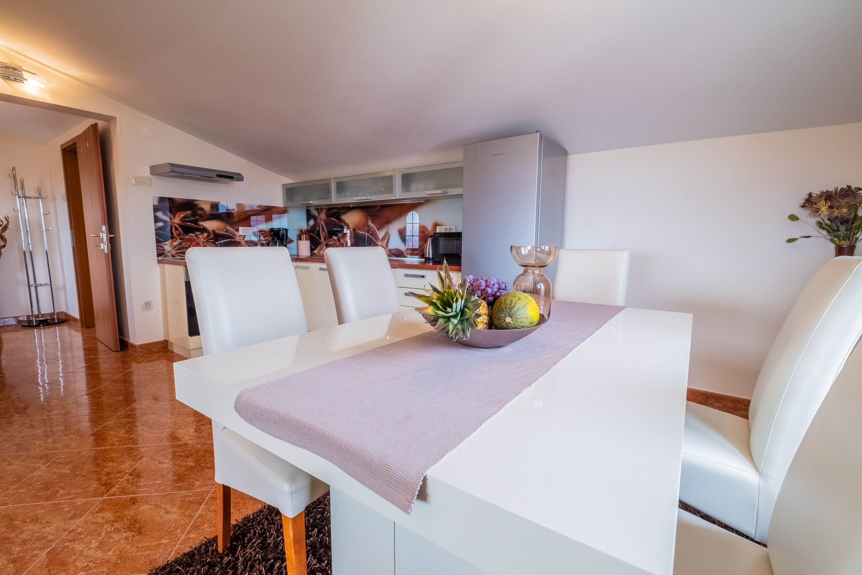 Apartments Lady 2 89311-A3