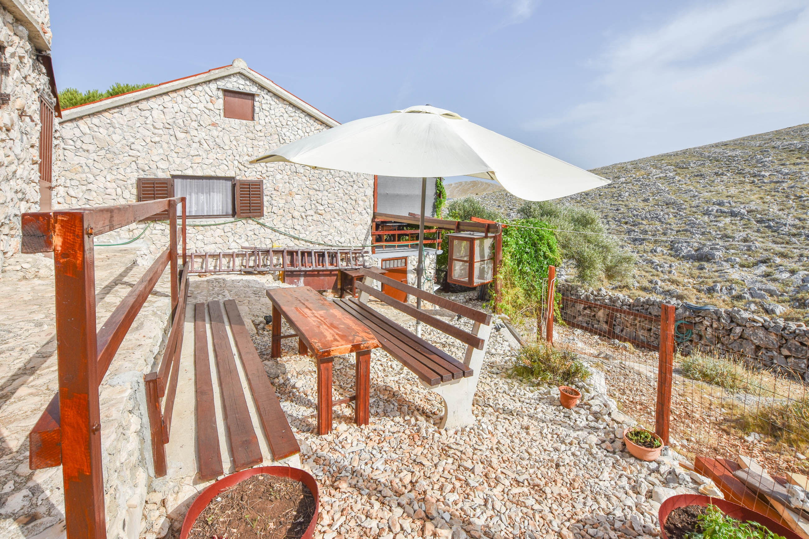 House Mandica 57701-K1