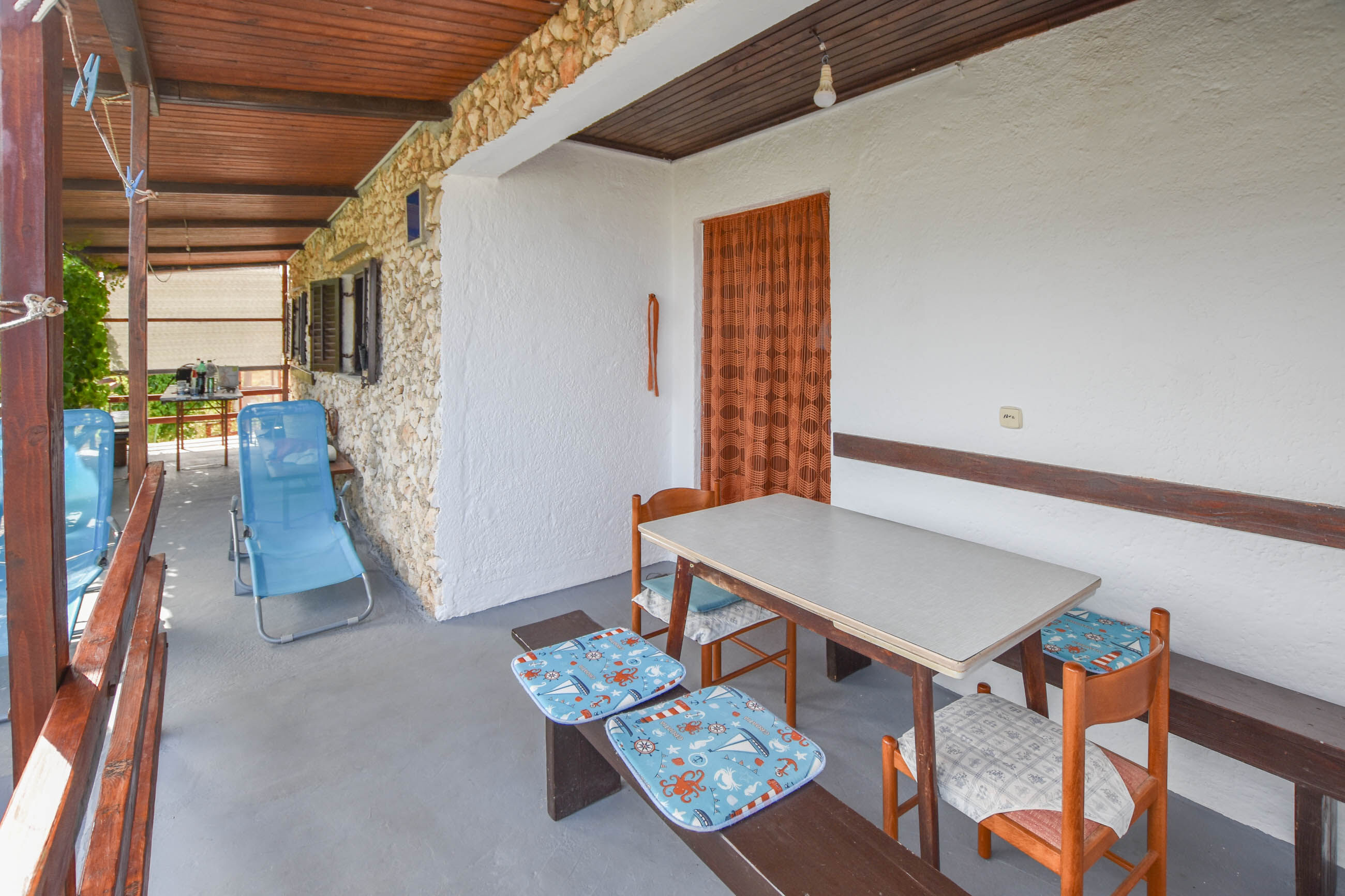 House Mandica 57701-K1