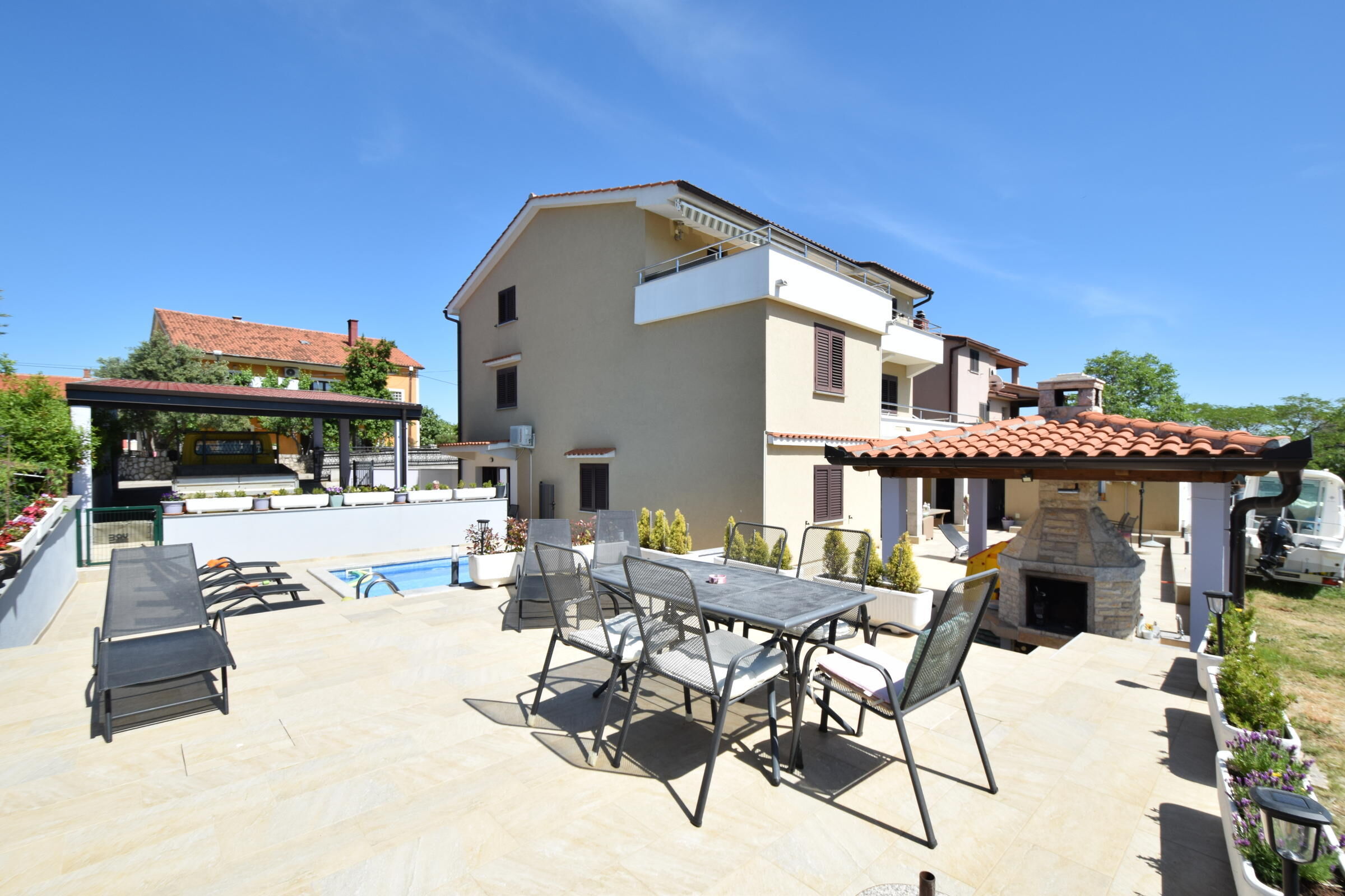 Apartments Zrinka 62024-A1