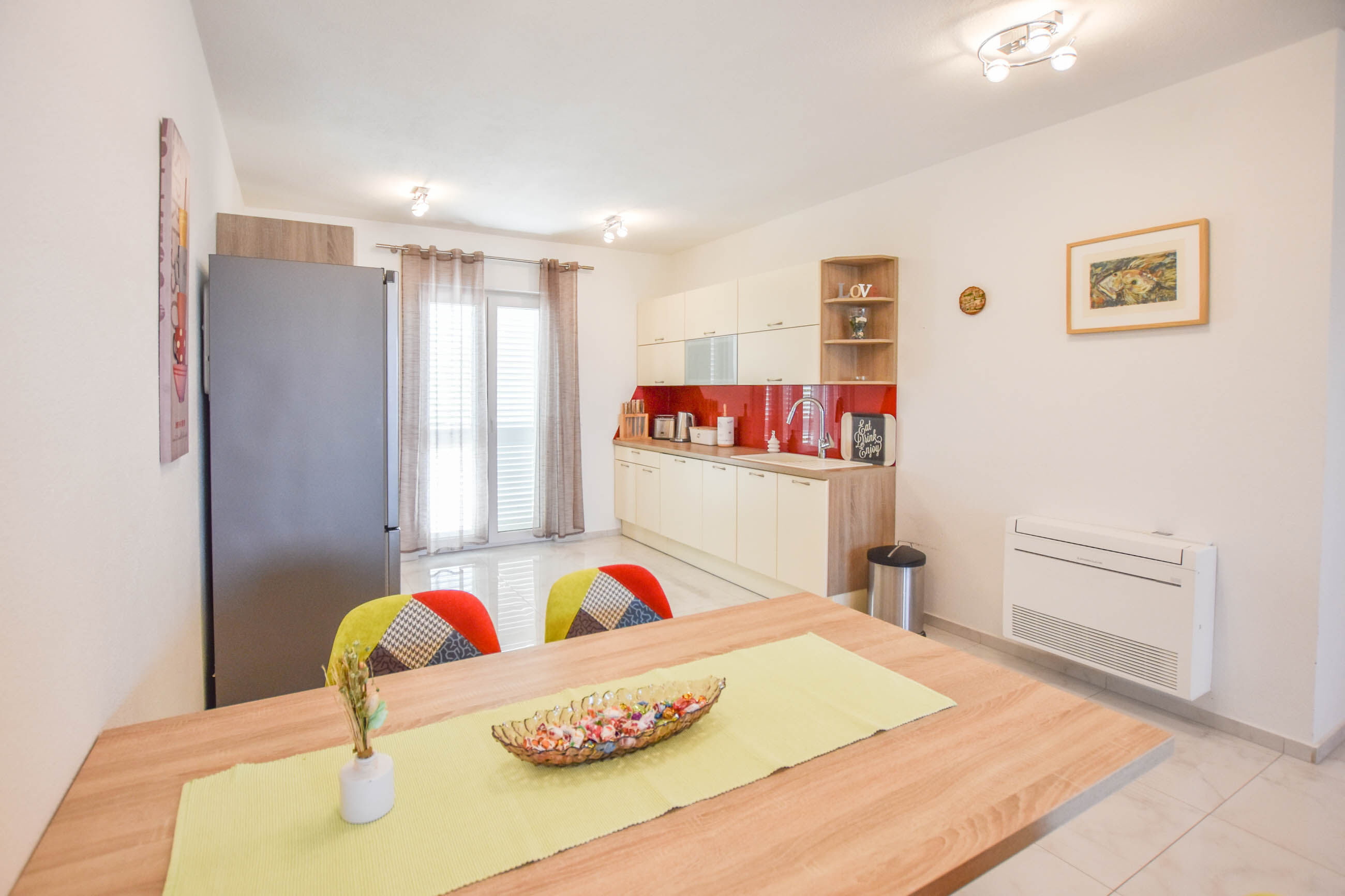 Apartment Ray of Sunshine 89321-A1