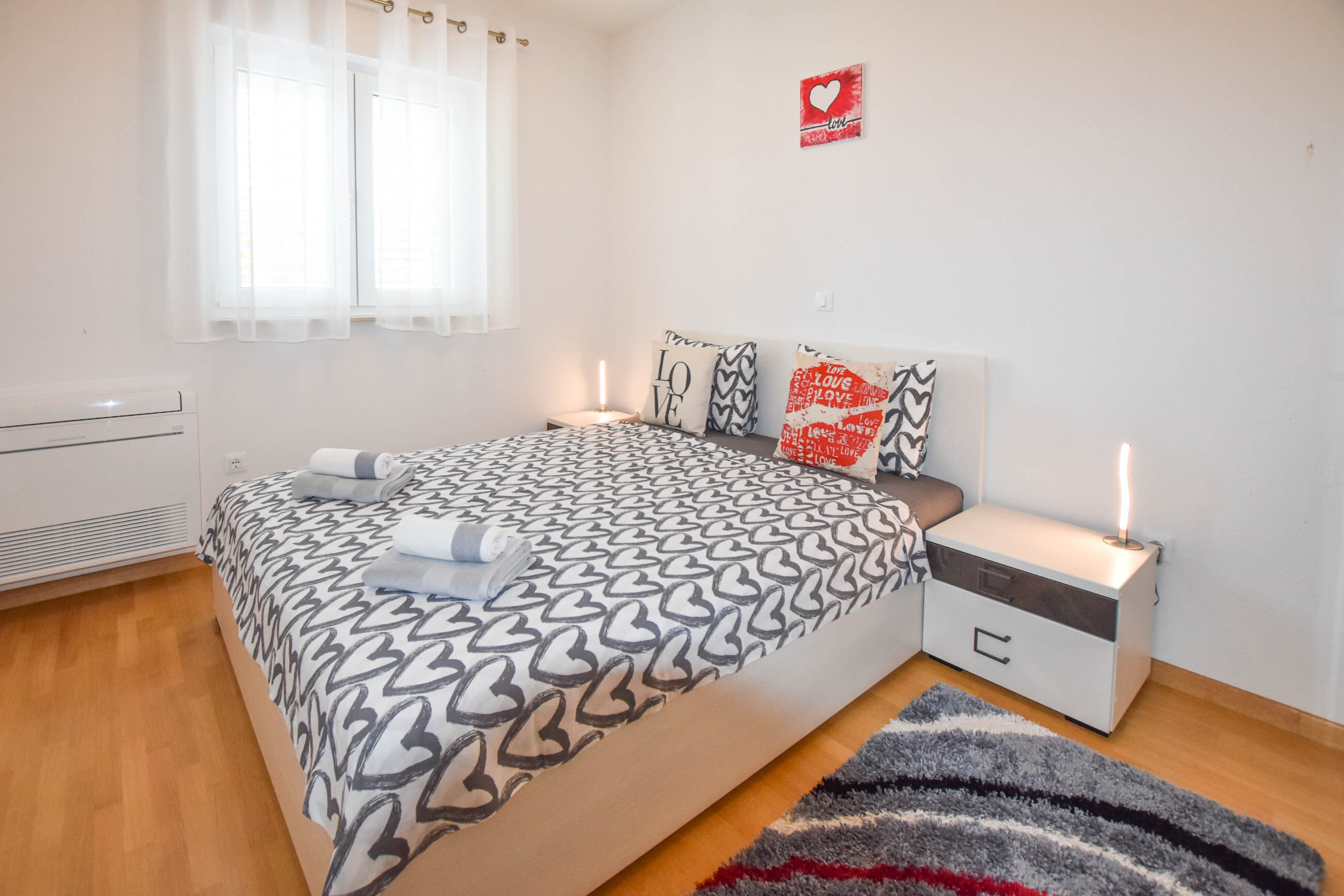 Apartment Ray of Sunshine 89321-A1