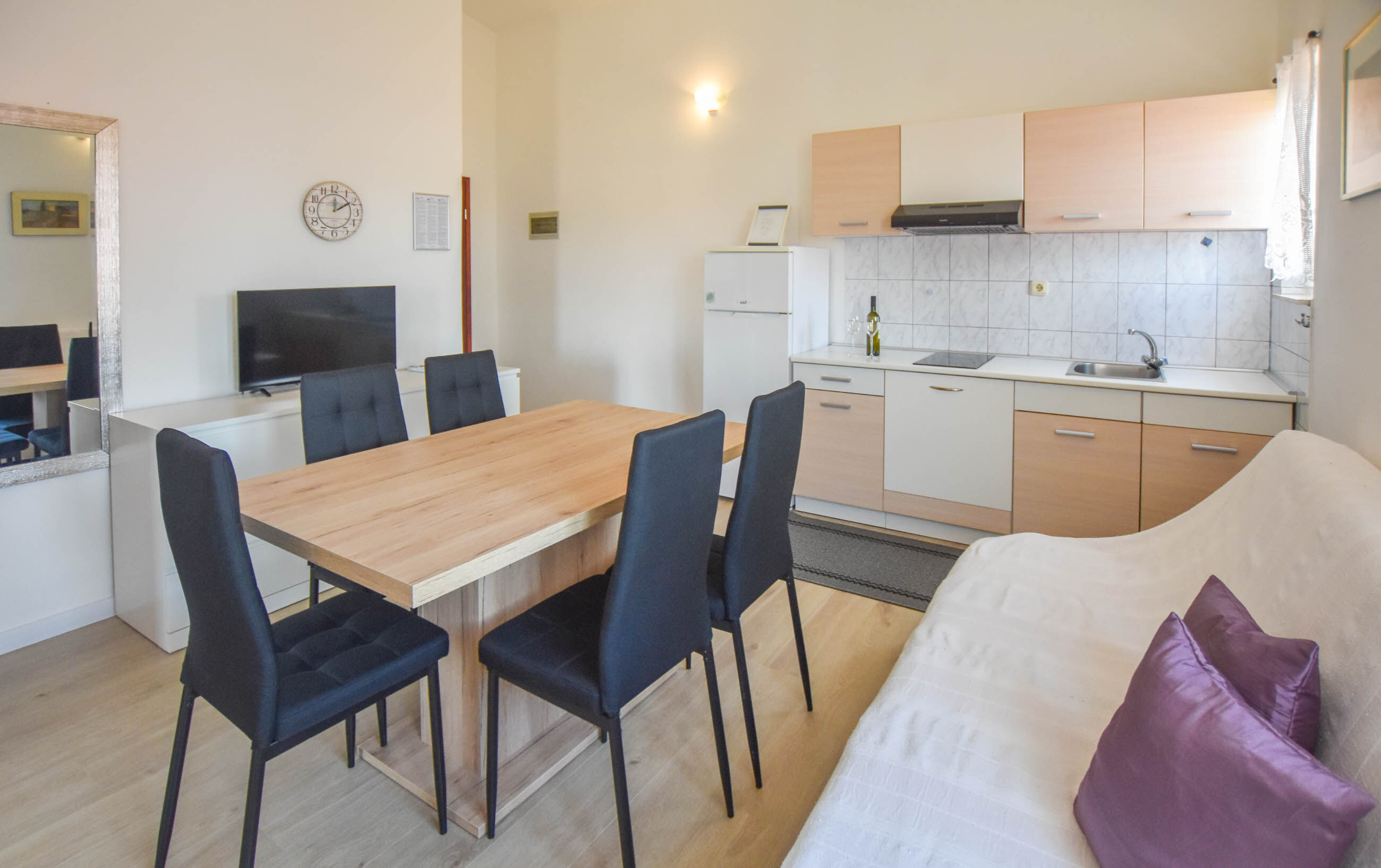 Apartments Anchor 14699-A2