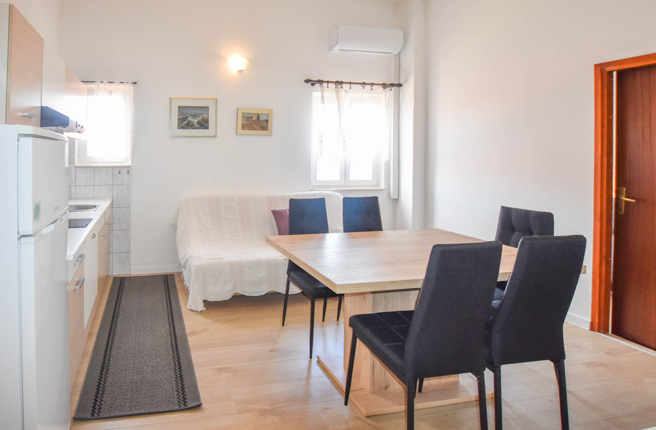 Apartments Anchor 14699-A2