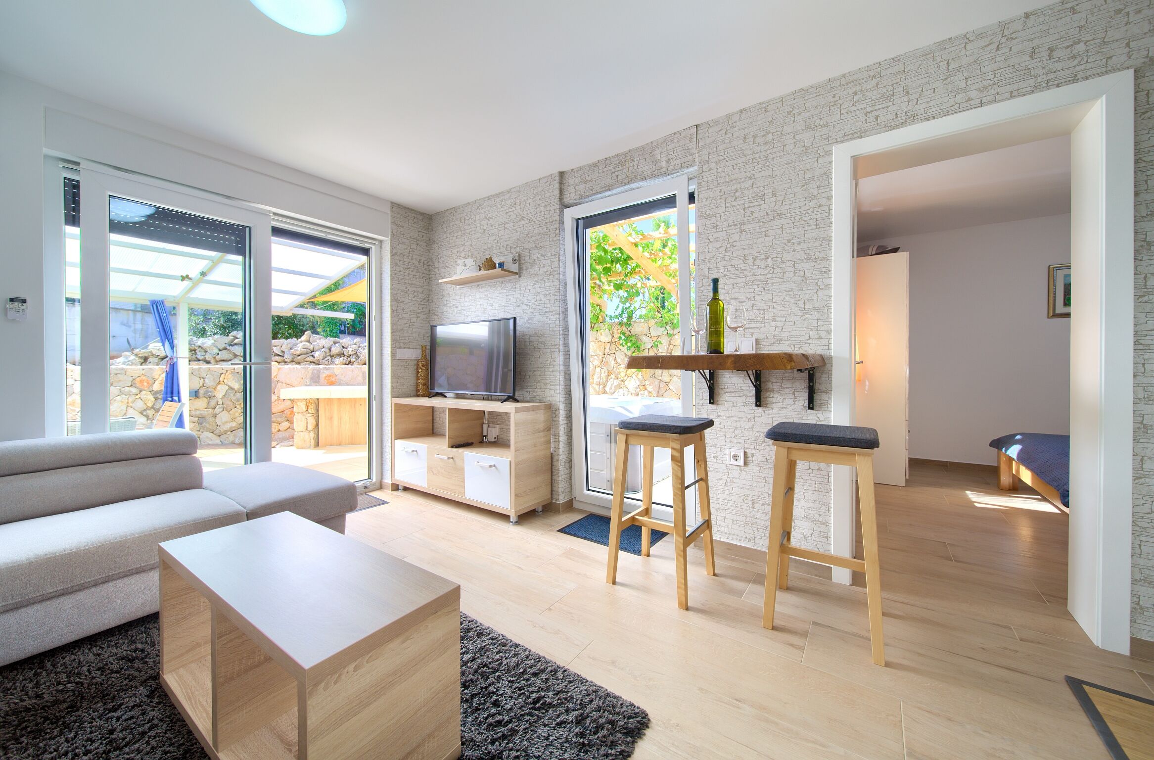 Apartments Nadica Deluxe 62185-A1