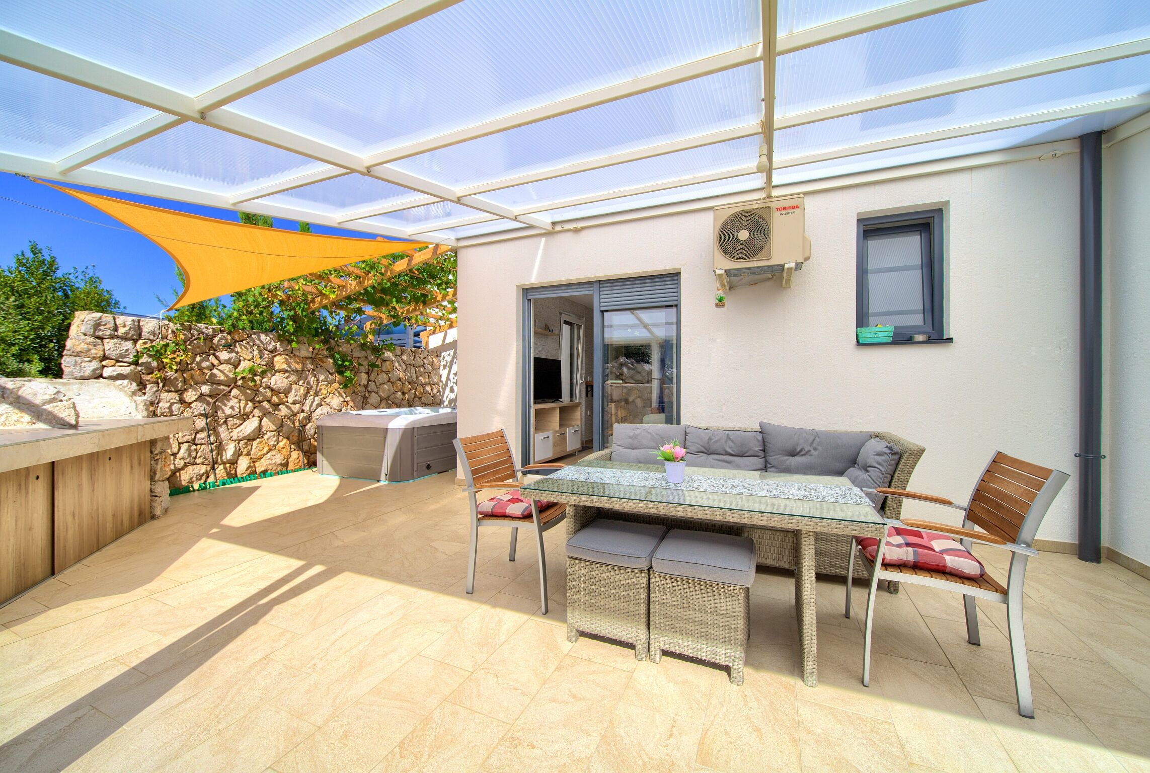 Apartments Nadica Deluxe 62185-A1