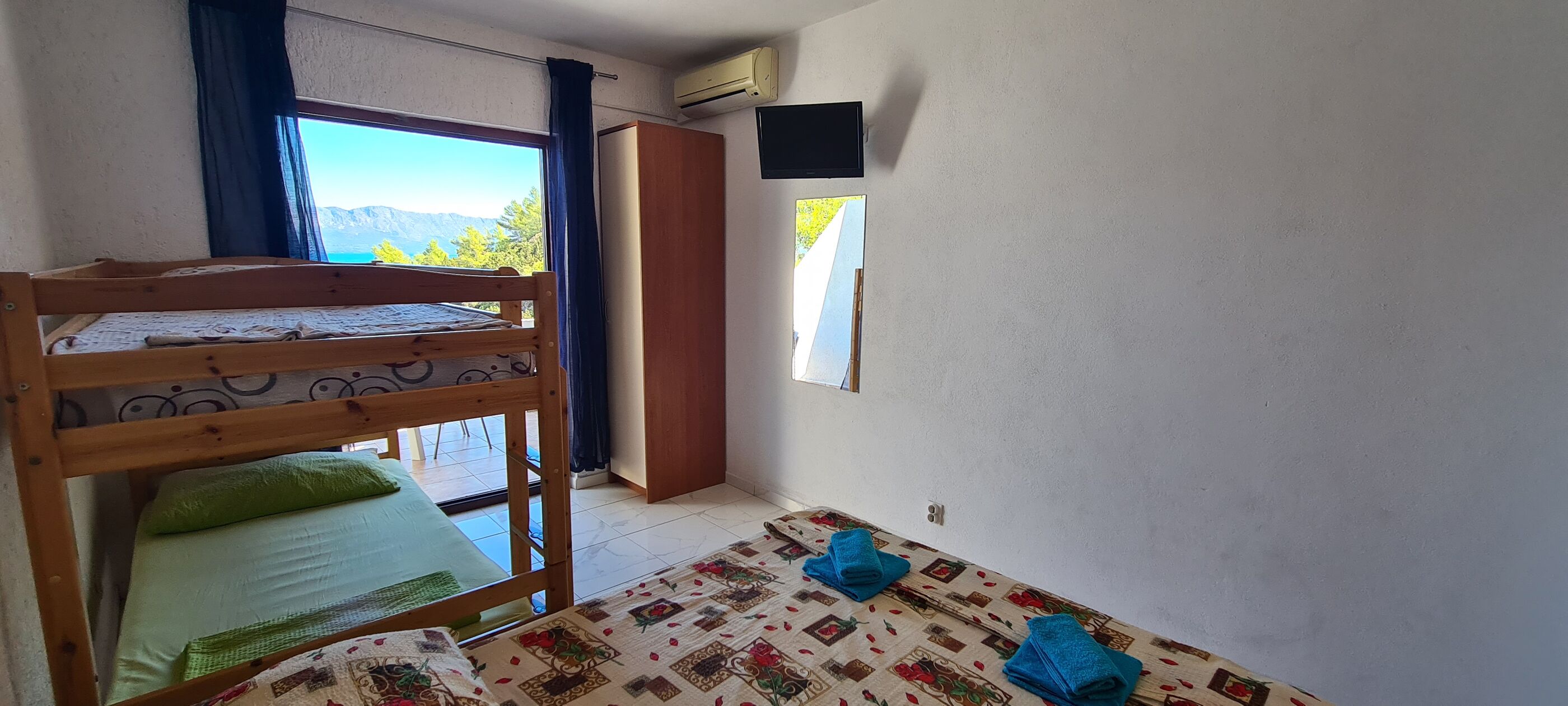 Apartments On the beach 89401-A1