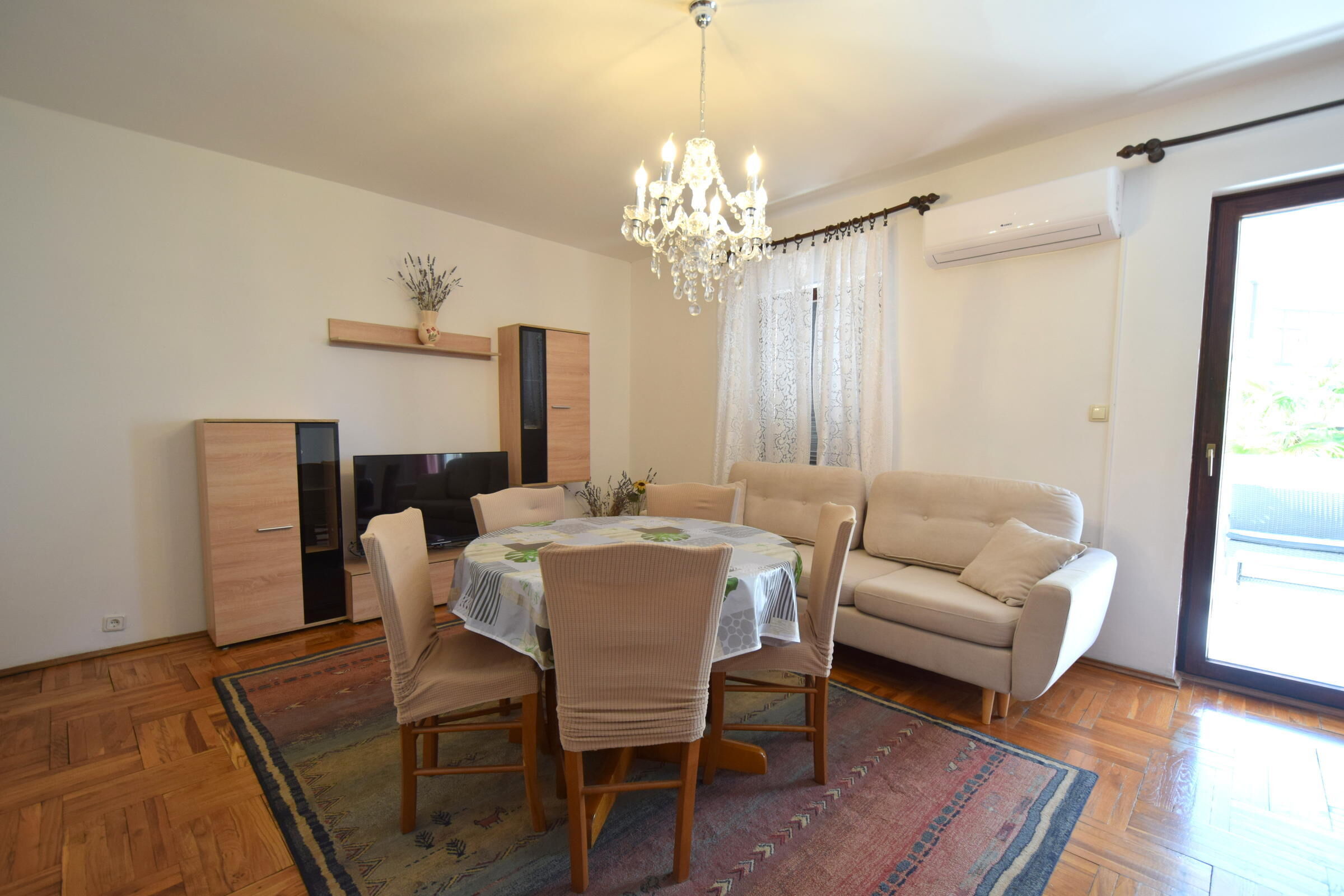 Apartments Petrovic 62065-A1