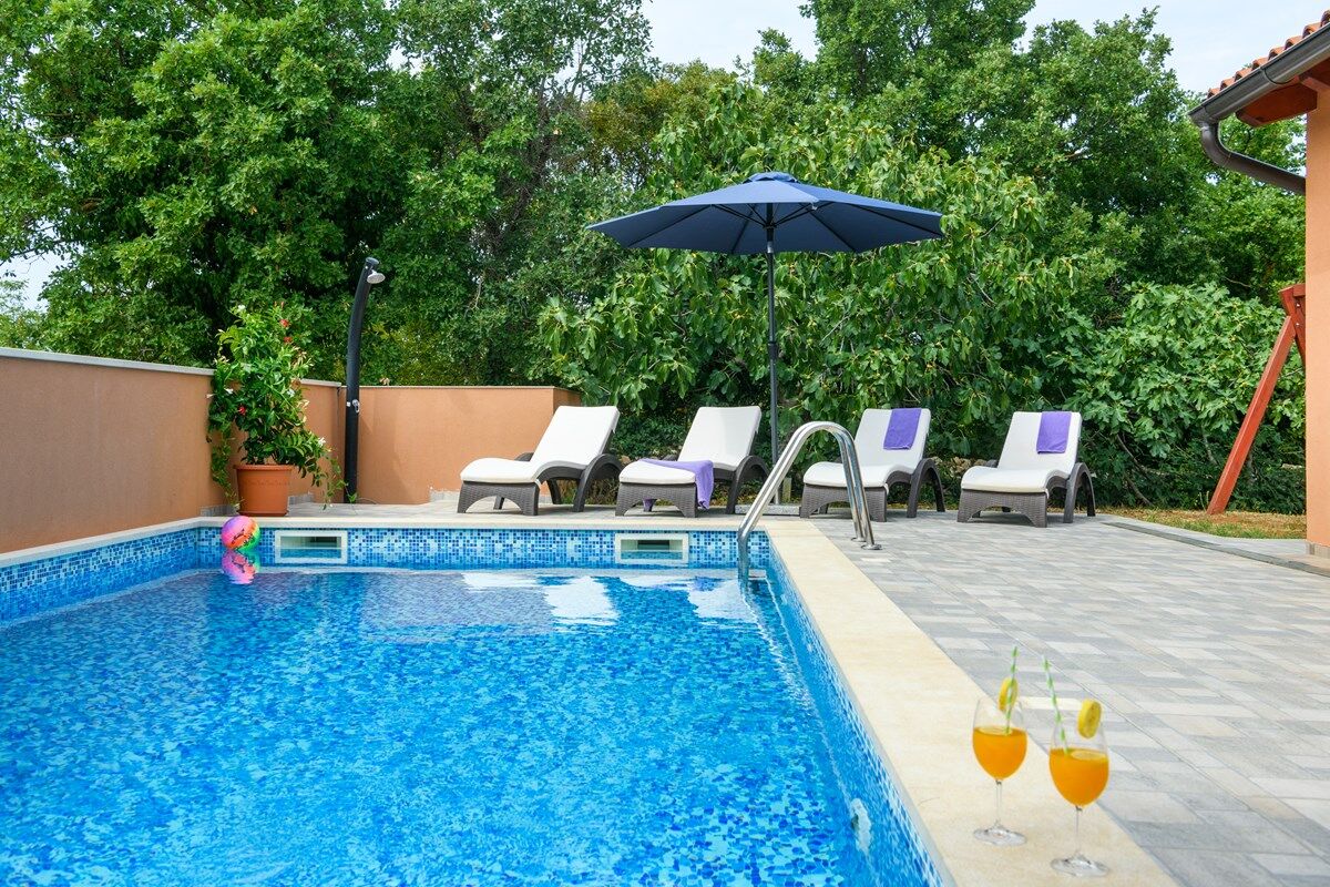 Villa Mateo 74085-K1