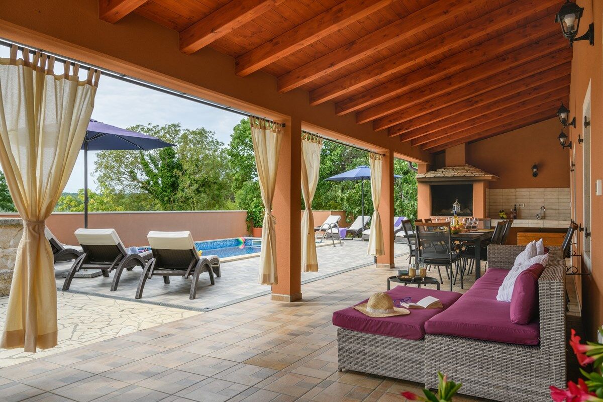 Villa Mateo 74085-K1