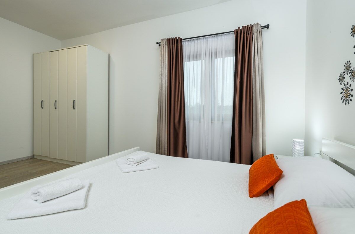 Villa Mateo 74085-K1