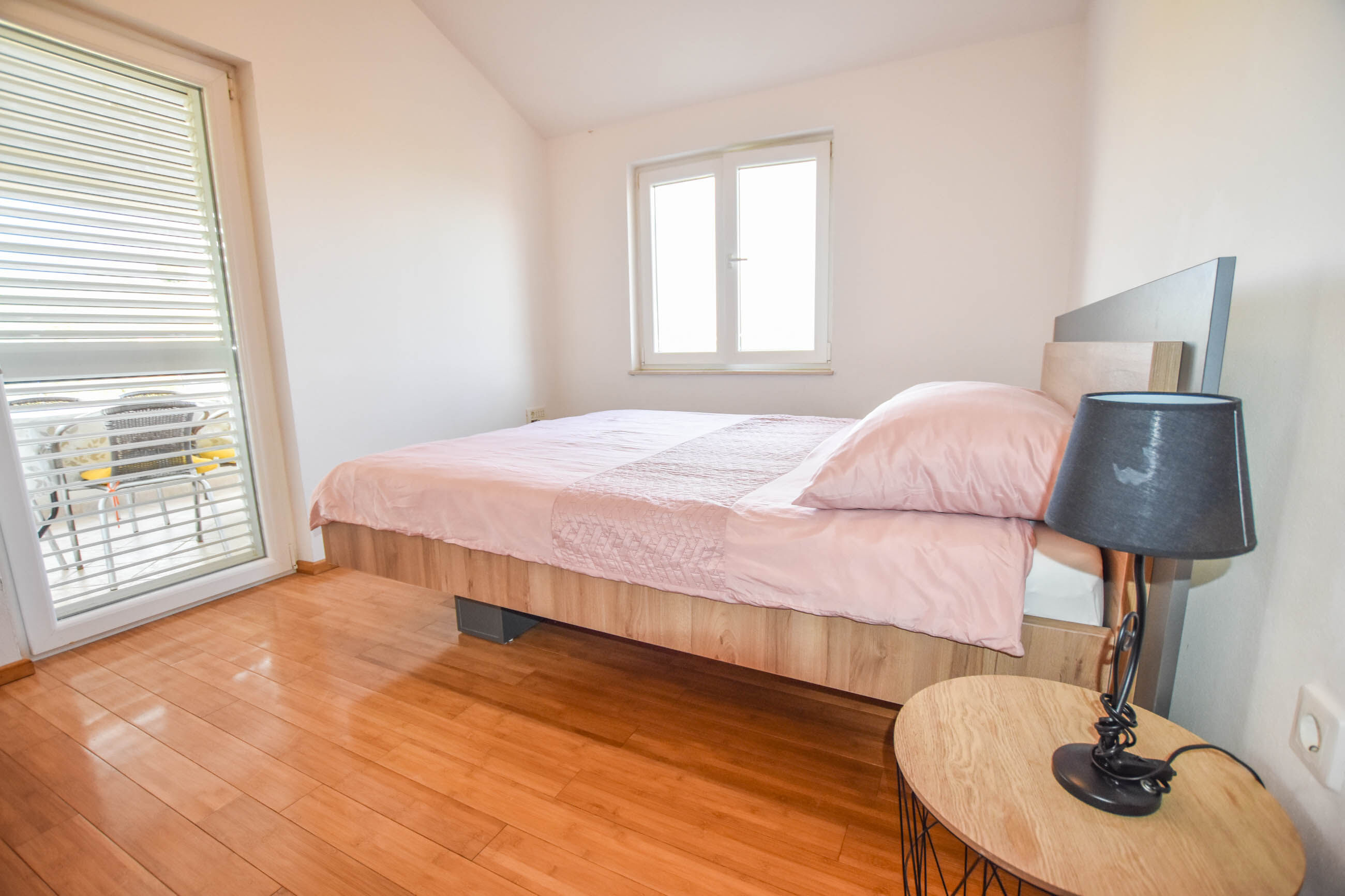 Apartments Mihaela 61501-A1