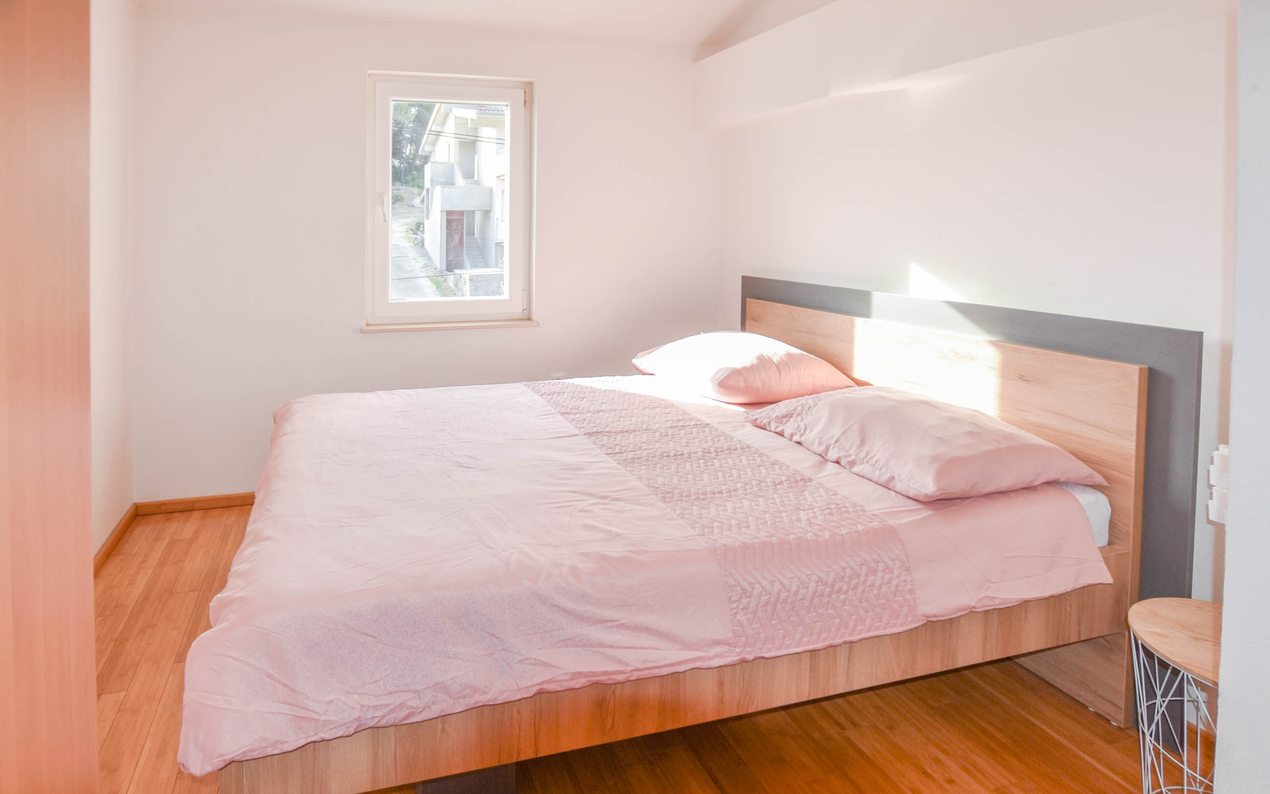 Apartments Mihaela 61501-A1
