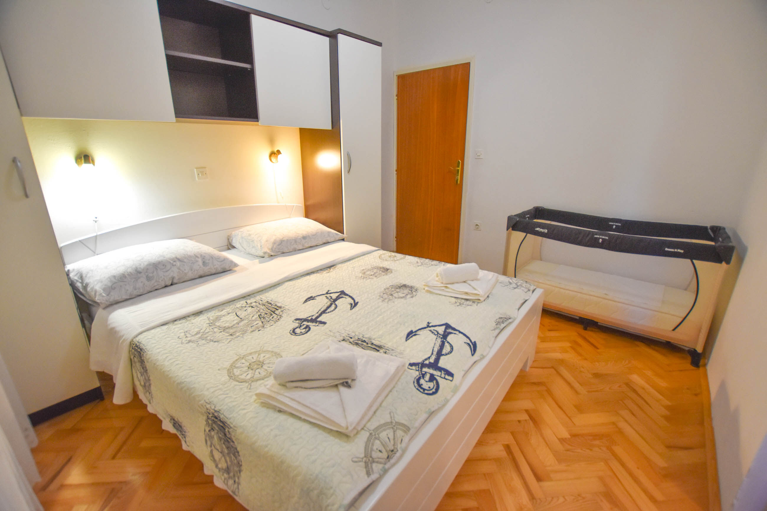 House Rovana 83181-K1